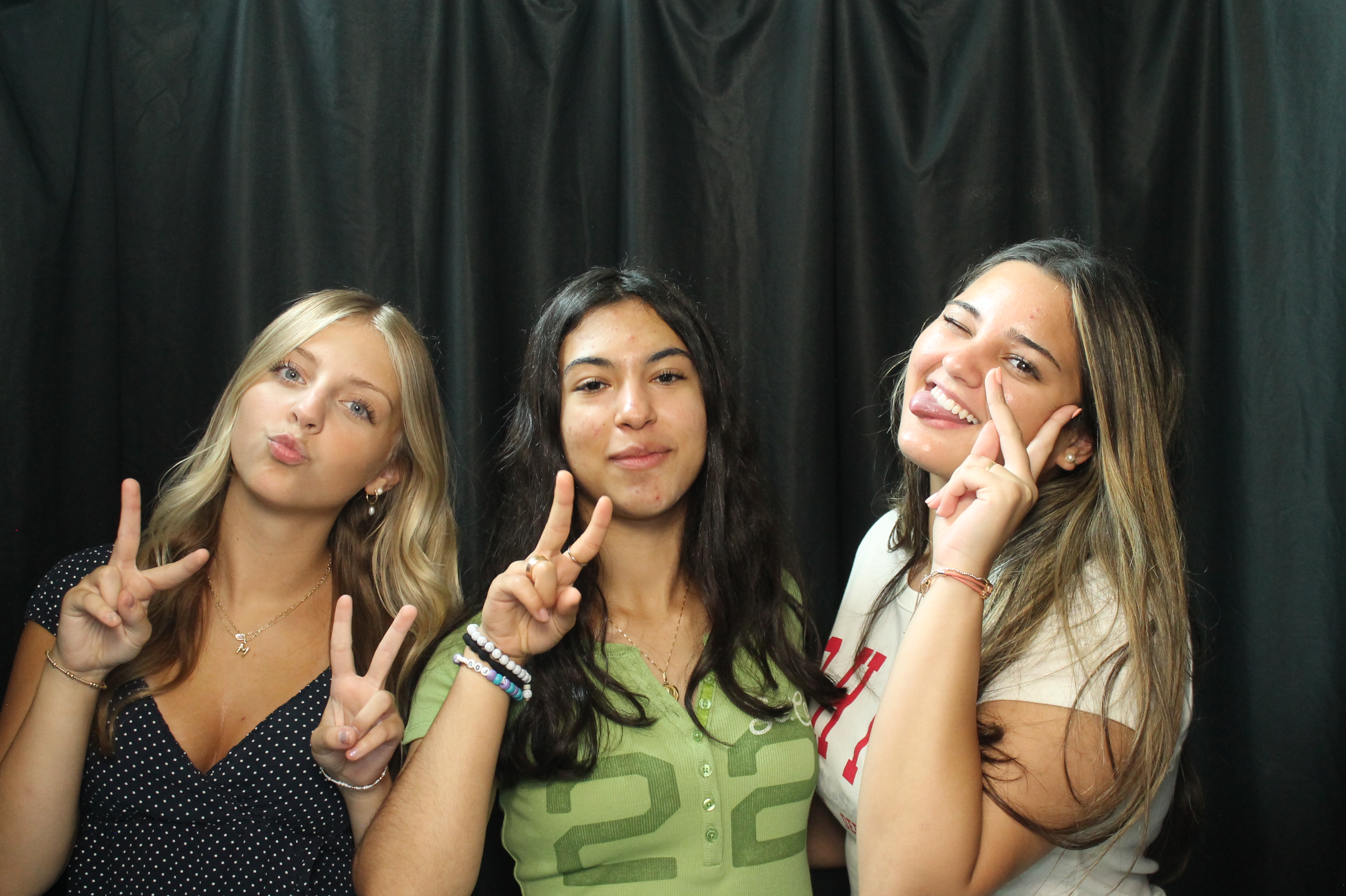 Mason HS Back to School 2026 Friday | View more photos from the event at gallery.photoboothcincy.com/u/PhotoBoothCincy/Mason-HS-Back-to-School-2026-Friday