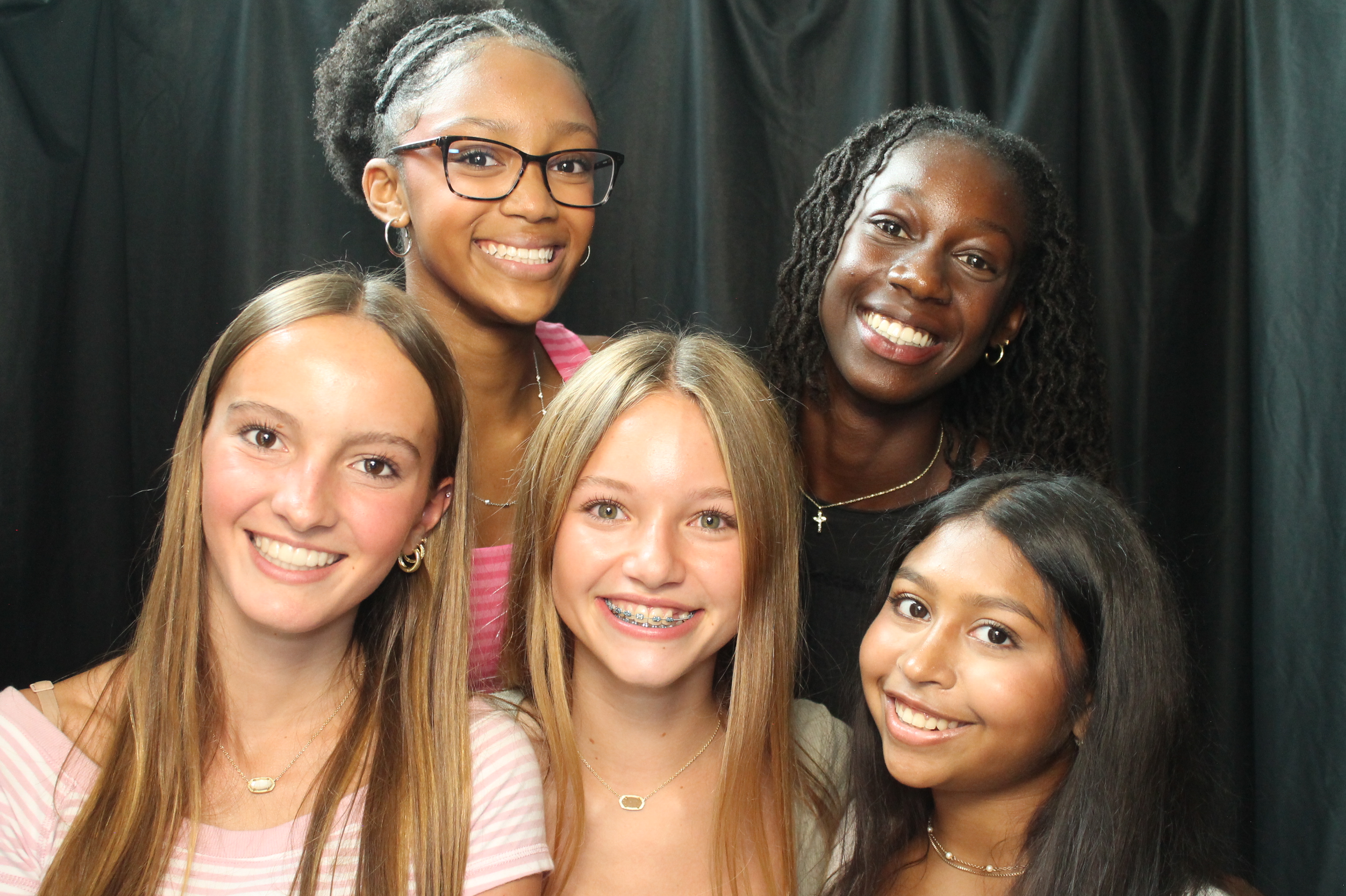 Mason HS Back to School 2026 Friday | View more photos from the event at gallery.photoboothcincy.com/u/PhotoBoothCincy/Mason-HS-Back-to-School-2026-Friday