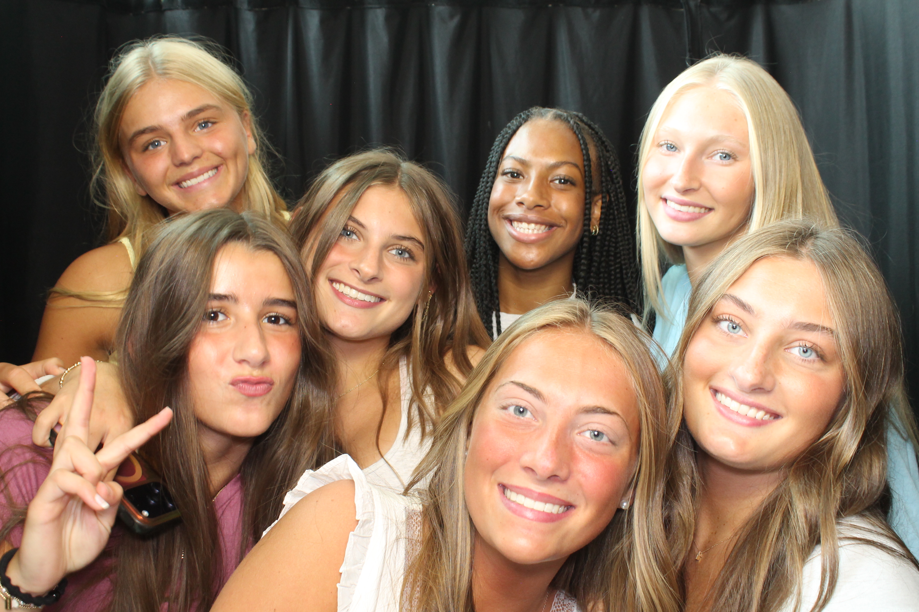Mason HS Back to School 2026 Friday | View more photos from the event at gallery.photoboothcincy.com/u/PhotoBoothCincy/Mason-HS-Back-to-School-2026-Friday