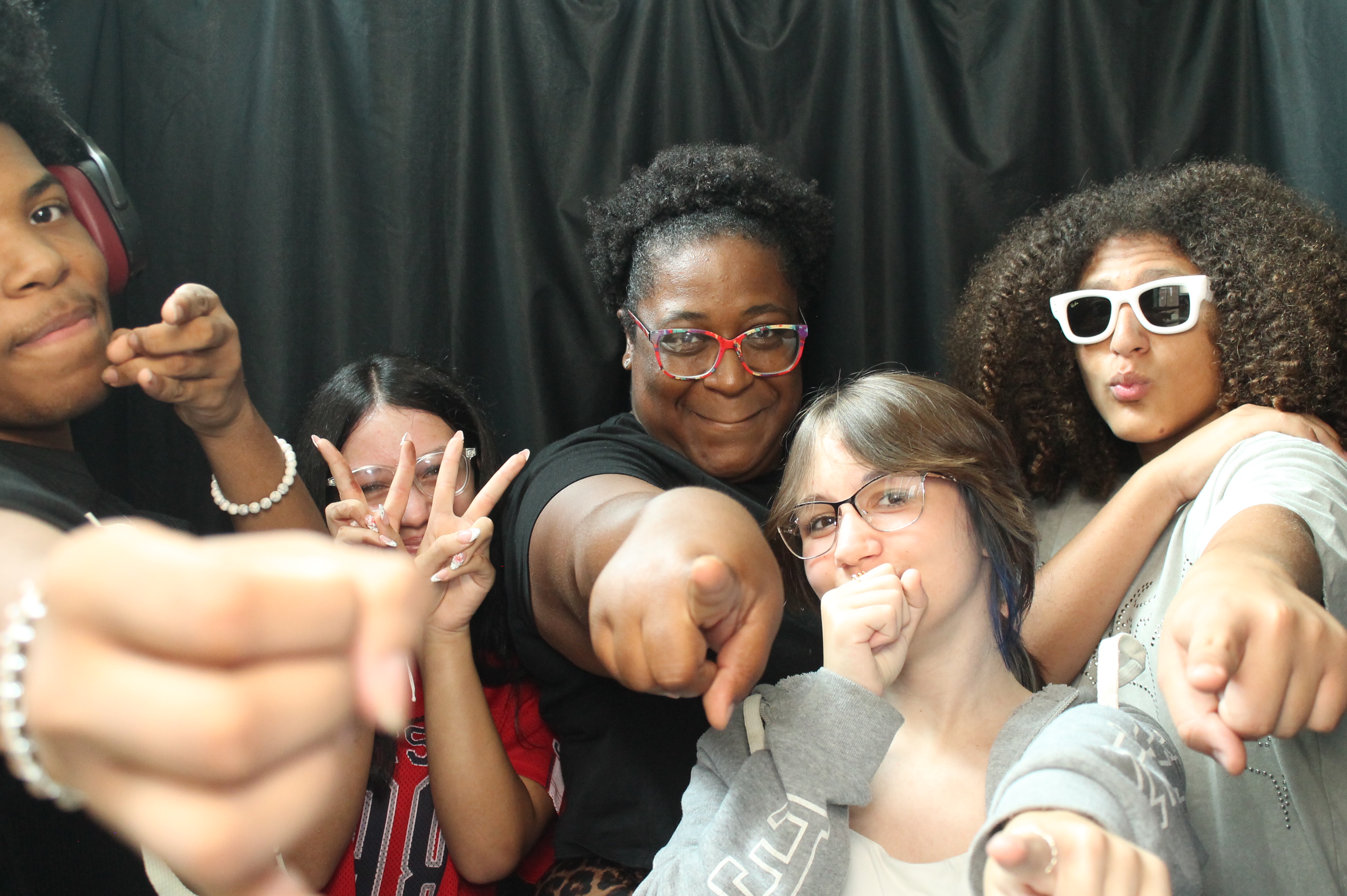Mason HS Back to School 2026 Friday | View more photos from the event at gallery.photoboothcincy.com/u/PhotoBoothCincy/Mason-HS-Back-to-School-2026-Friday