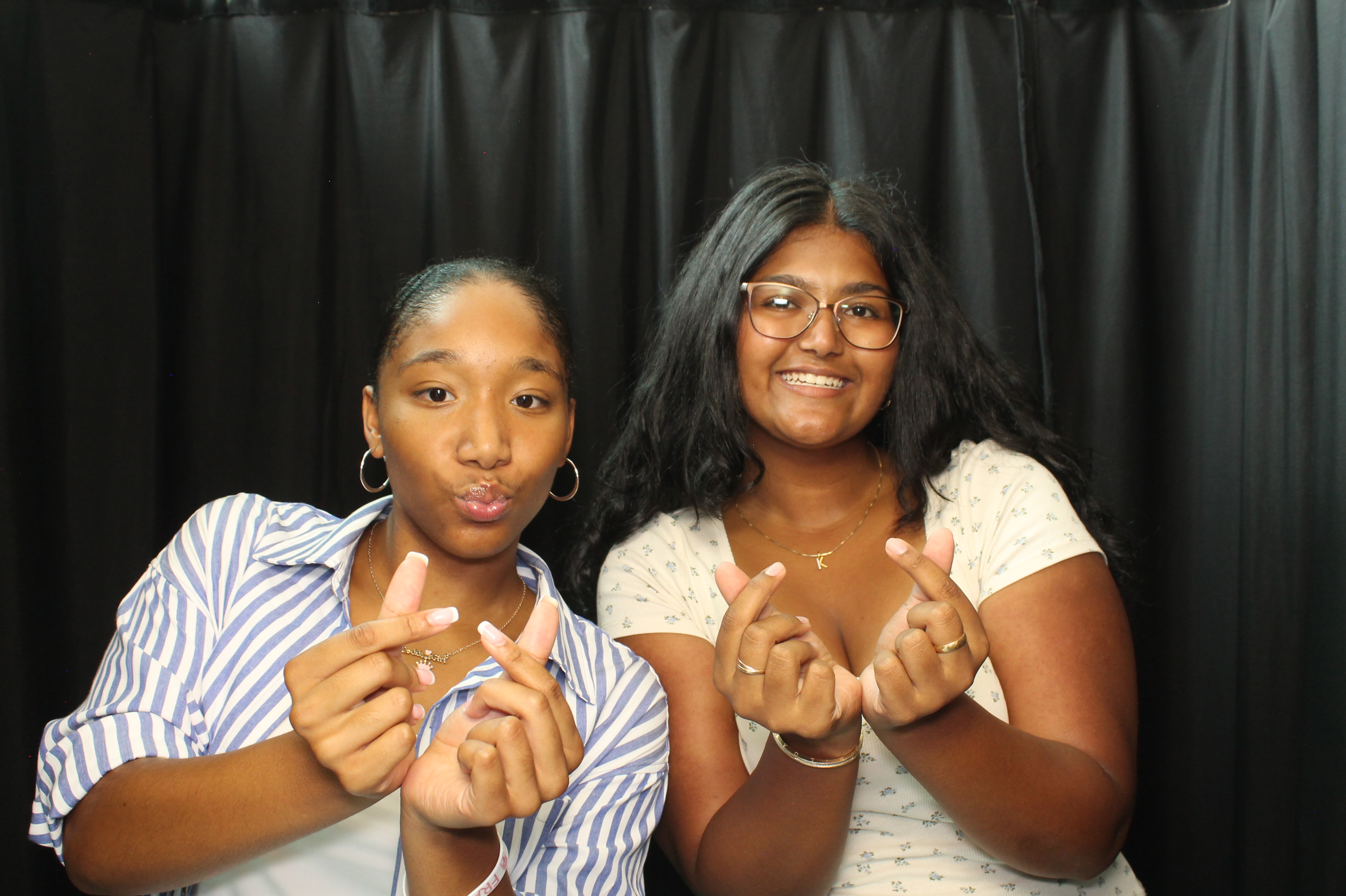 Mason HS Back to School 2026 Friday | View more photos from the event at gallery.photoboothcincy.com/u/PhotoBoothCincy/Mason-HS-Back-to-School-2026-Friday