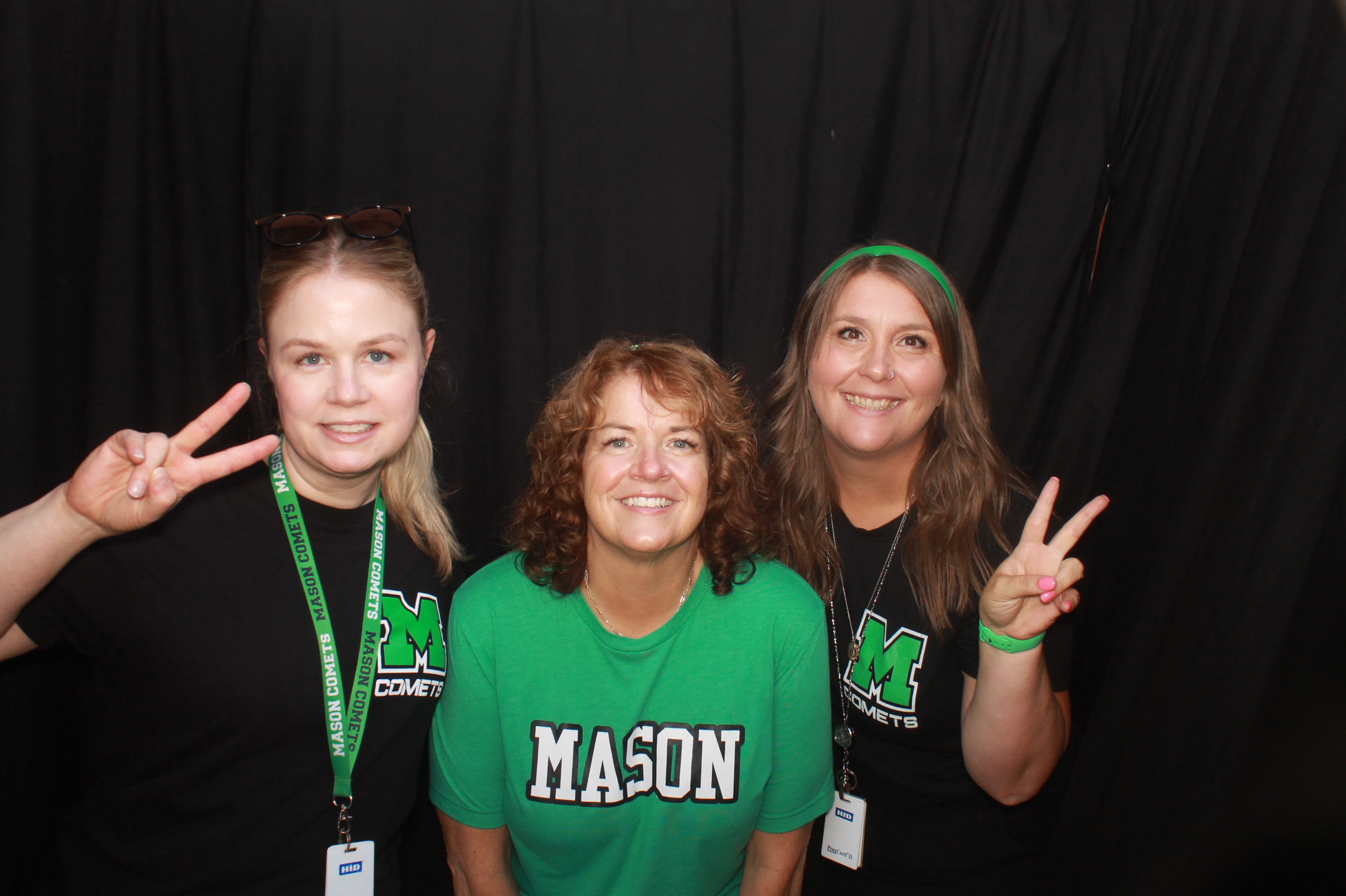 Mason HS Back to School 2026 Thursday | View more photos from the event at gallery.photoboothcincy.com/u/PhotoBoothCincy/Mason-HS-Back-to-School-2026-Thursday