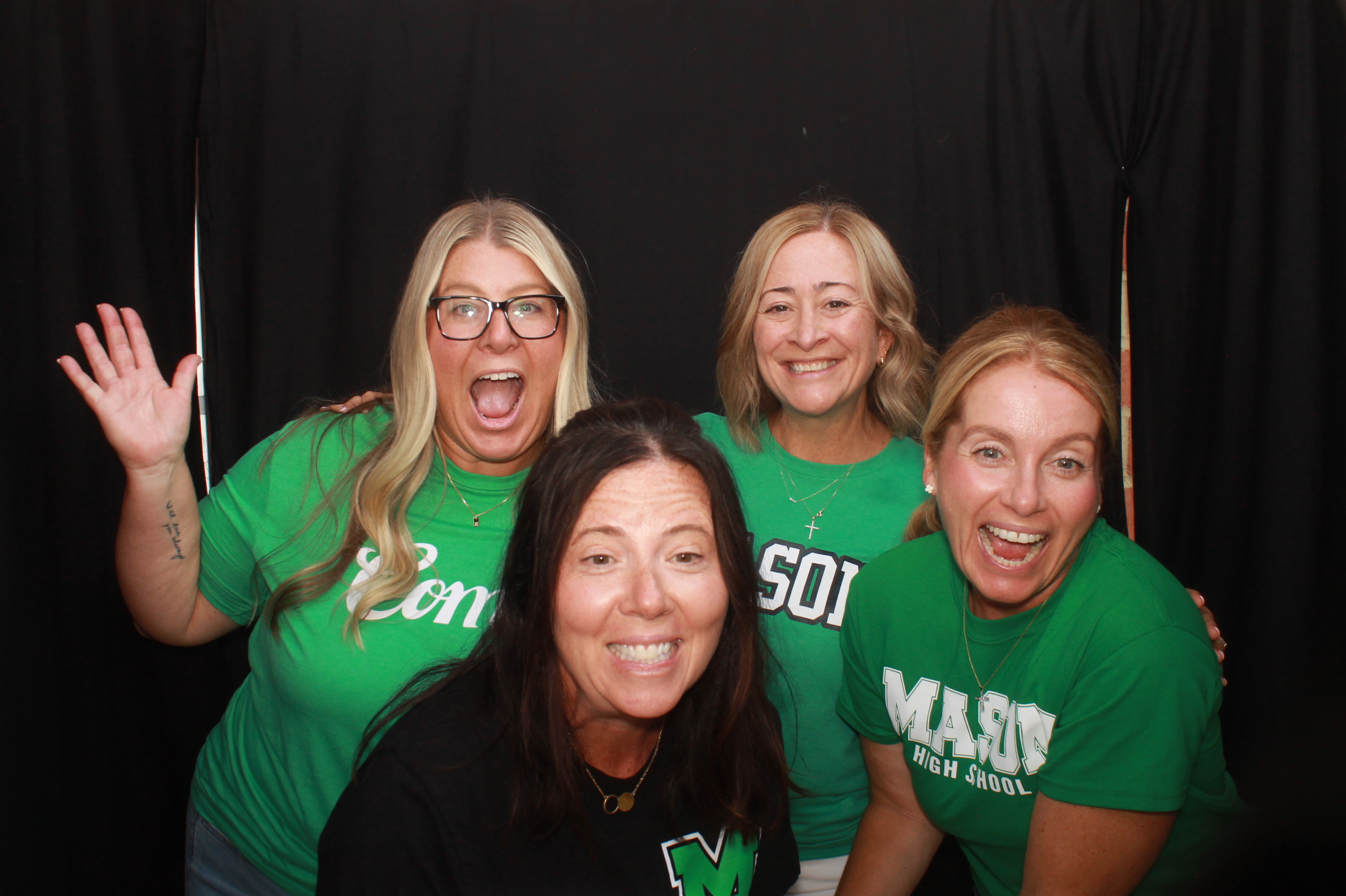 Mason HS Back to School 2026 Thursday | View more photos from the event at gallery.photoboothcincy.com/u/PhotoBoothCincy/Mason-HS-Back-to-School-2026-Thursday