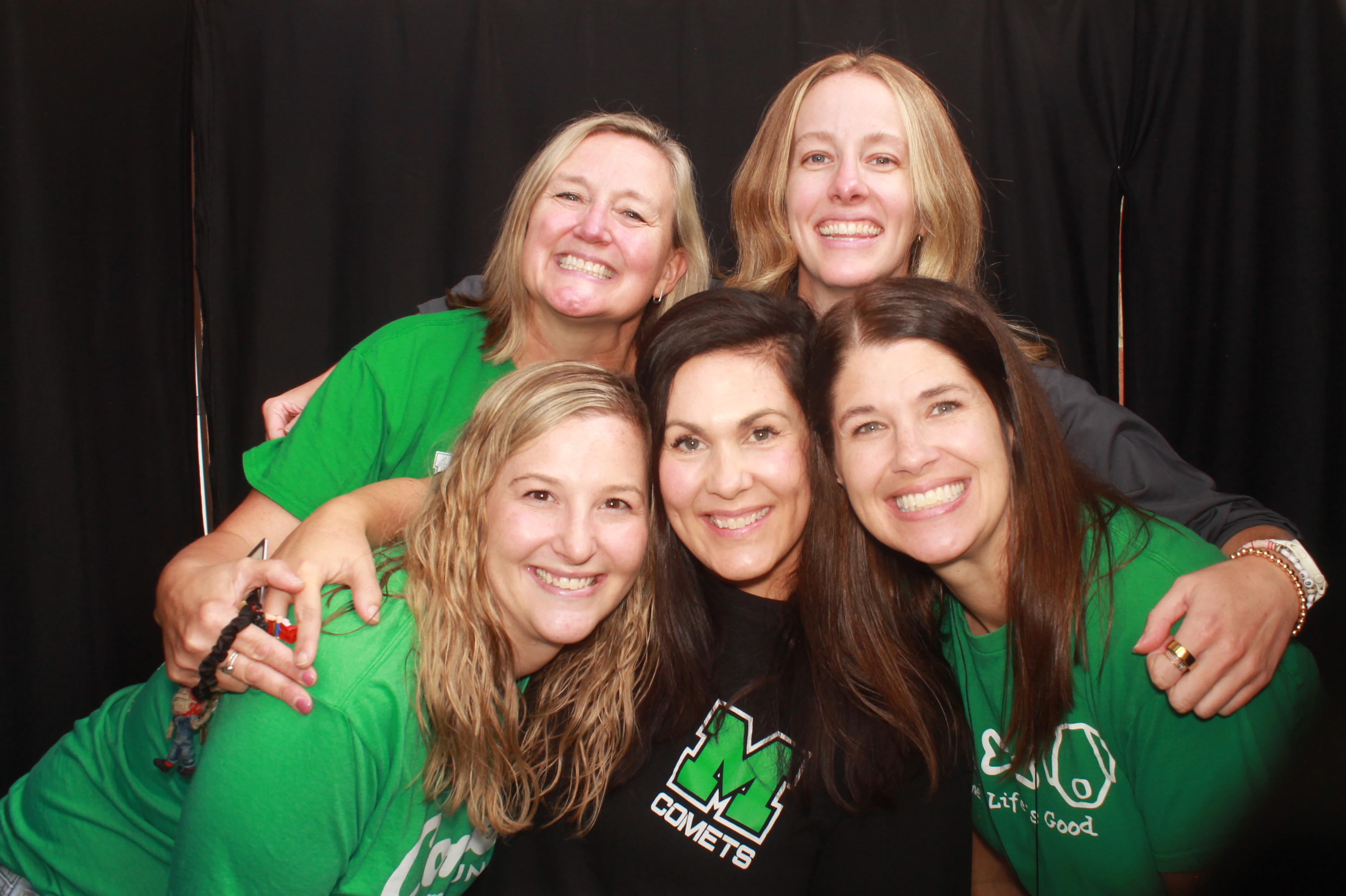 Mason HS Back to School 2026 Thursday | View more photos from the event at gallery.photoboothcincy.com/u/PhotoBoothCincy/Mason-HS-Back-to-School-2026-Thursday