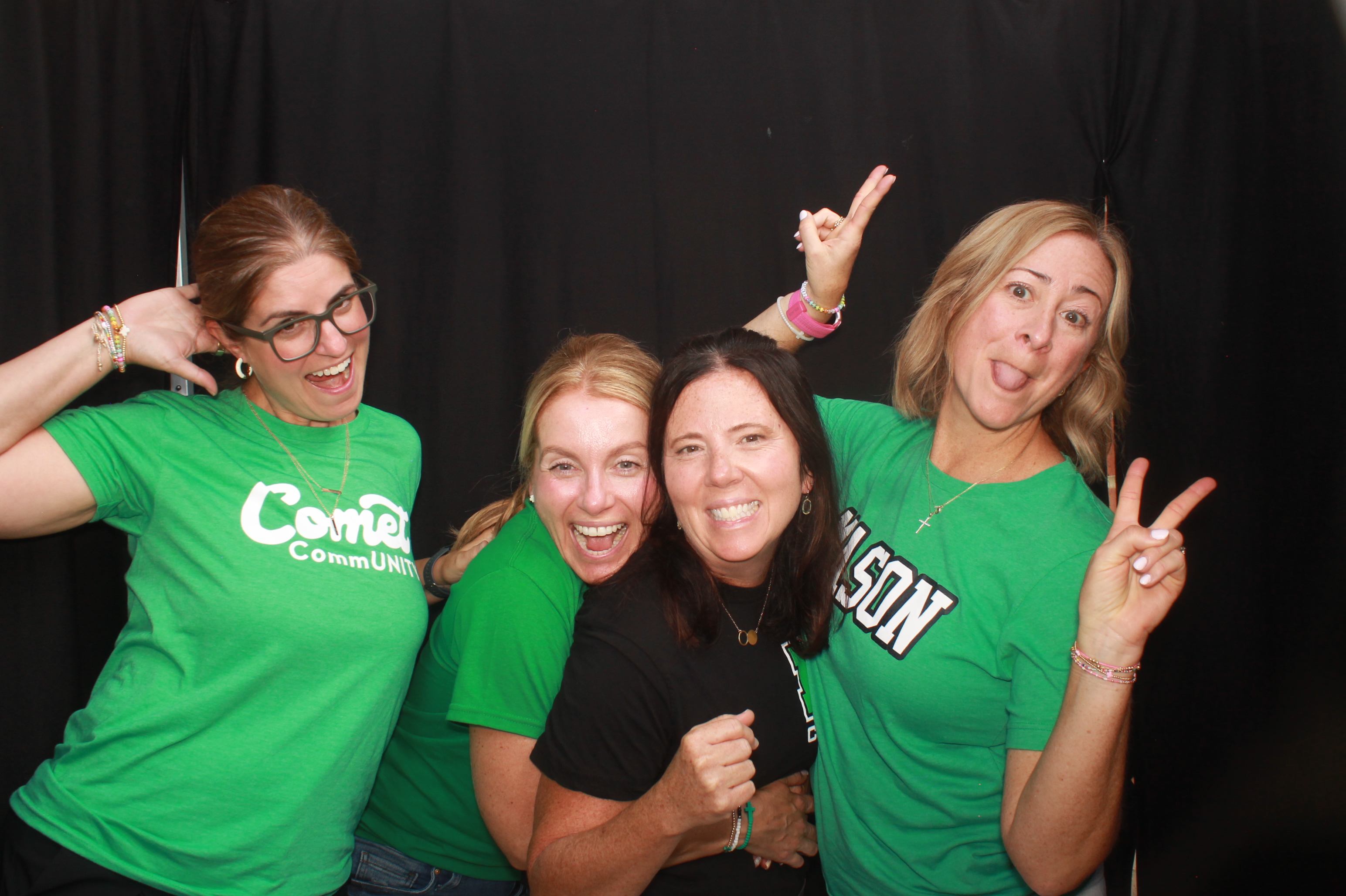 Mason HS Back to School 2026 Thursday | View more photos from the event at gallery.photoboothcincy.com/u/PhotoBoothCincy/Mason-HS-Back-to-School-2026-Thursday