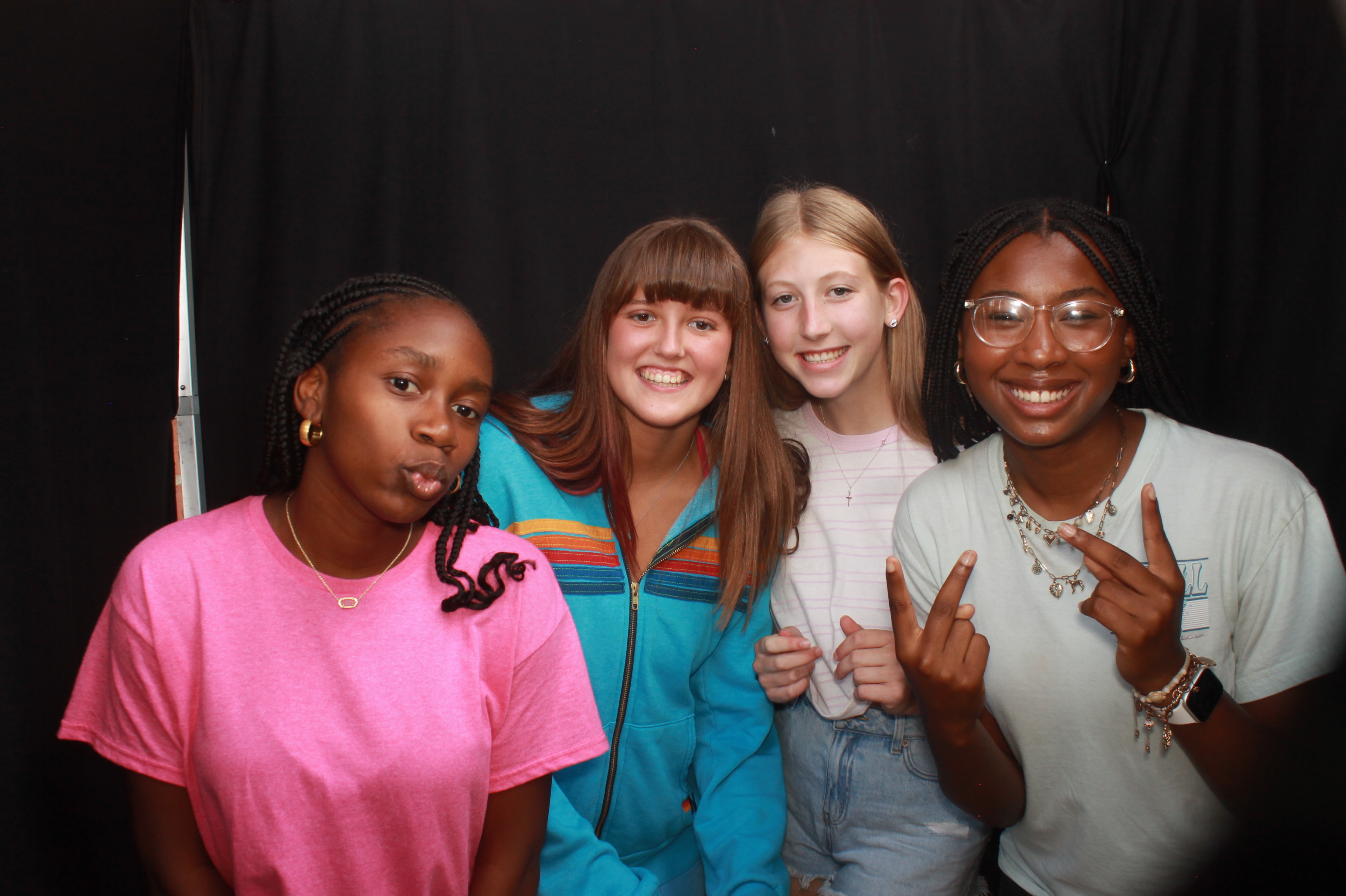 Mason HS Back to School 2026 Thursday | View more photos from the event at gallery.photoboothcincy.com/u/PhotoBoothCincy/Mason-HS-Back-to-School-2026-Thursday