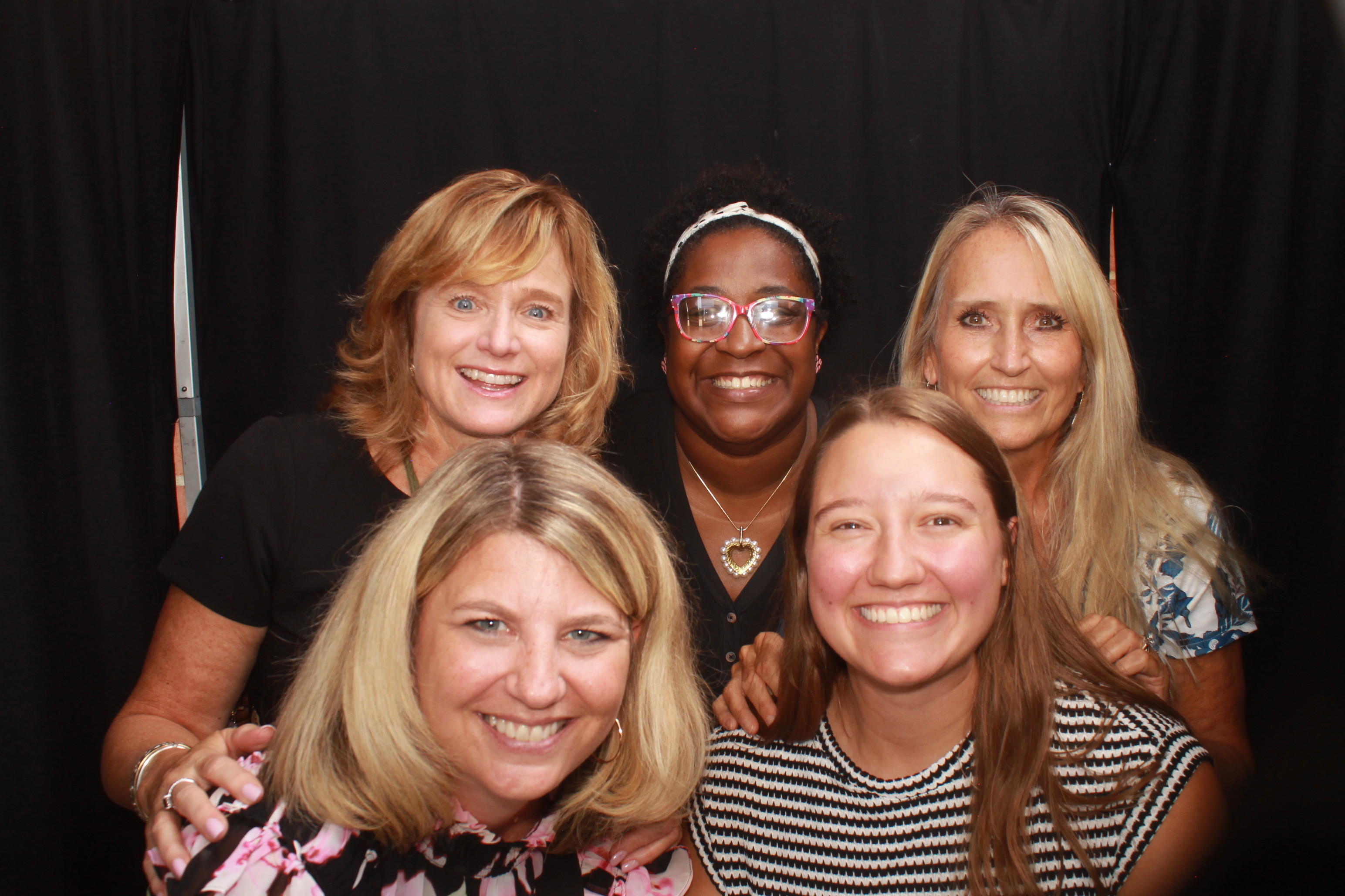 Mason HS Back to School 2026 Thursday | View more photos from the event at gallery.photoboothcincy.com/u/PhotoBoothCincy/Mason-HS-Back-to-School-2026-Thursday