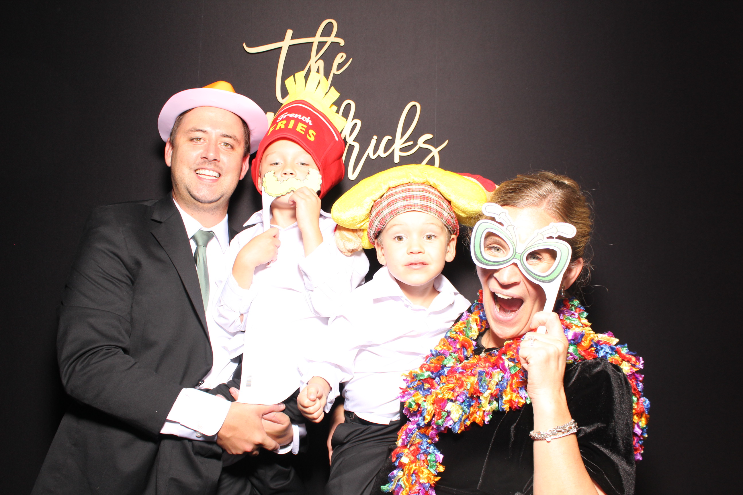 McKendrick Wedding | View more photos from the event at gallery.photoboothcincy.com/u/PhotoBoothCincy/McKendrick-Wedding