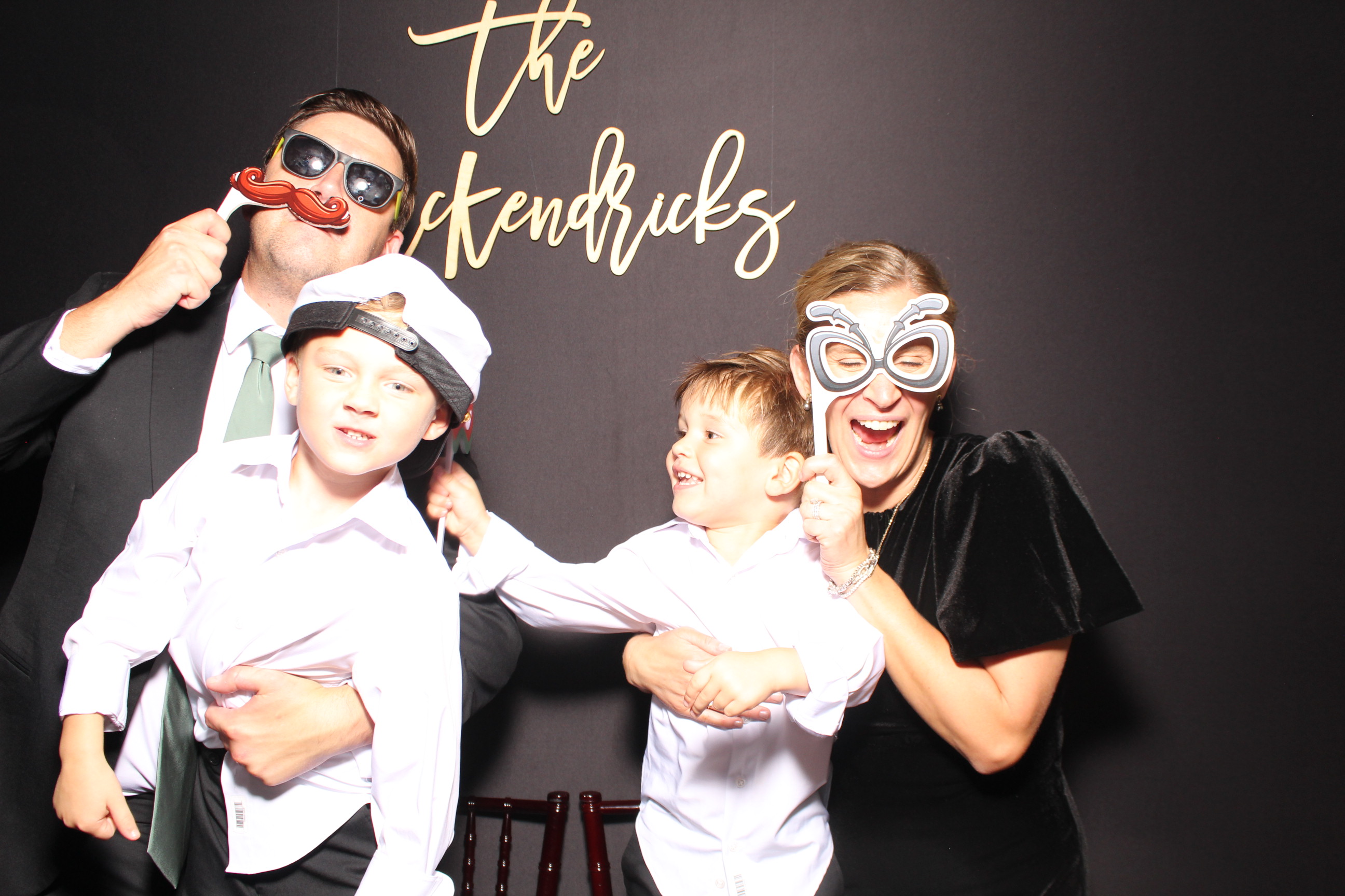 McKendrick Wedding | View more photos from the event at gallery.photoboothcincy.com/u/PhotoBoothCincy/McKendrick-Wedding