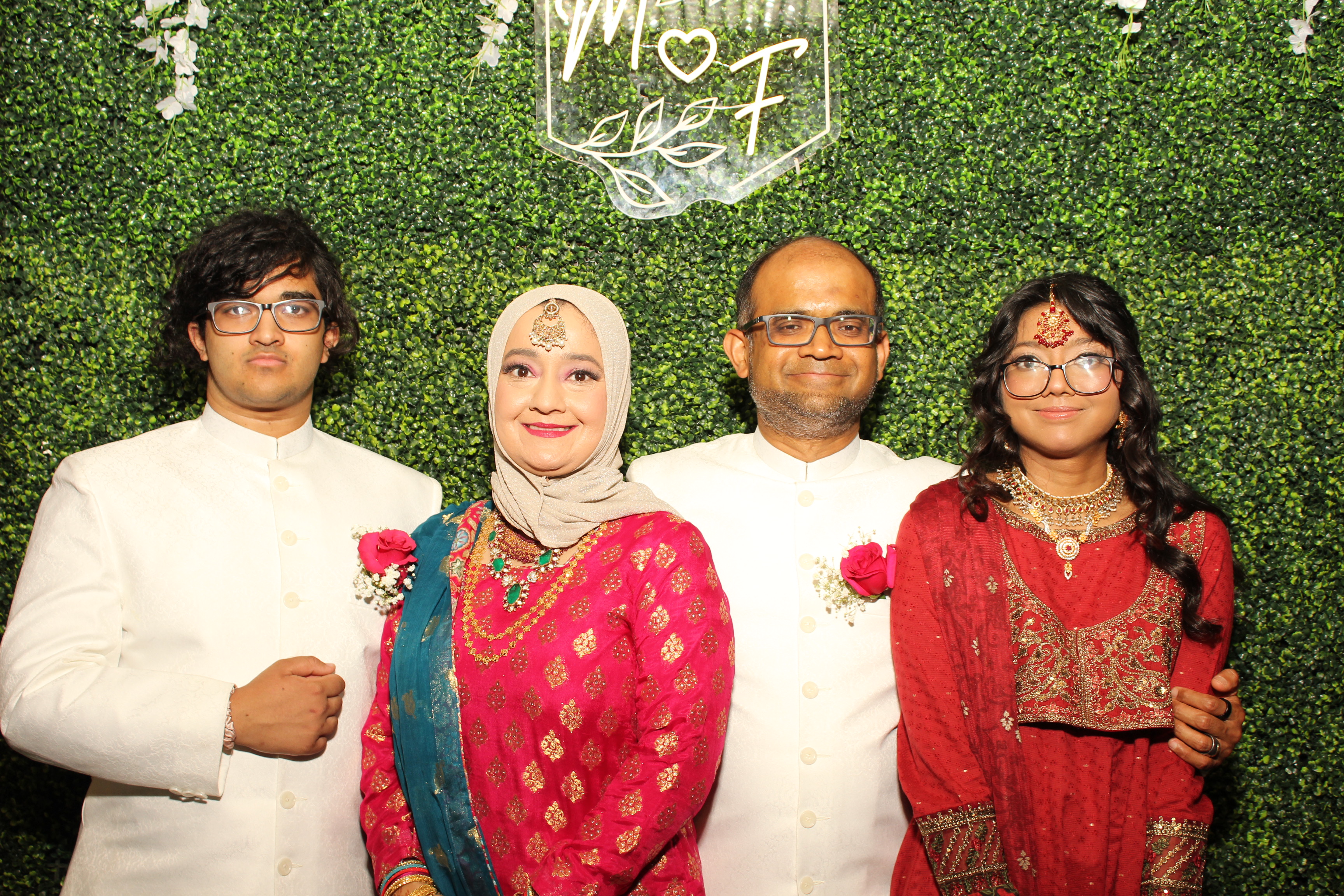 Mehvish & Fayaaz | View more photos from the event at gallery.photoboothcincy.com/u/PhotoBoothCincy/Mehvish-Fayaaz