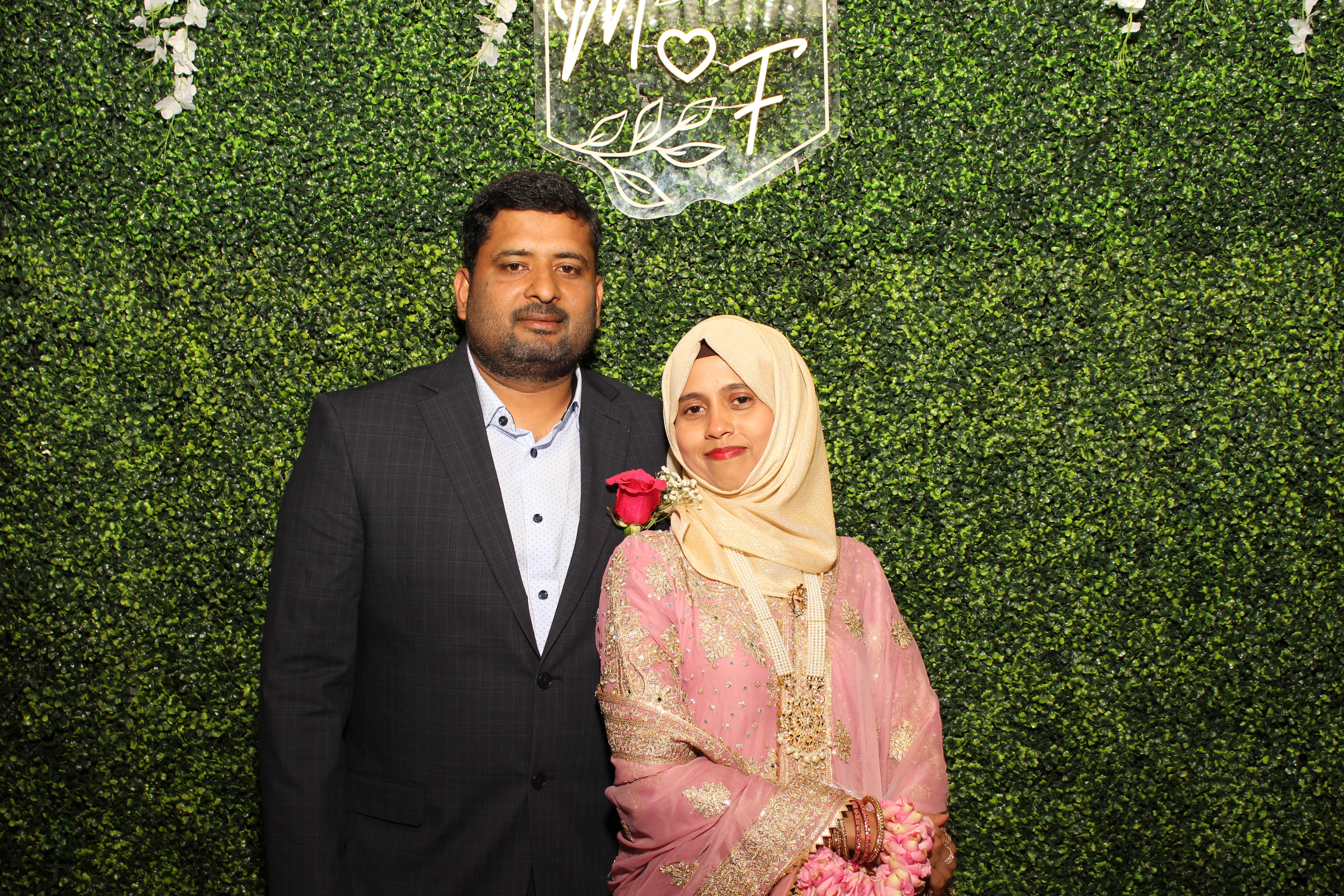 Mehvish & Fayaaz | View more photos from the event at gallery.photoboothcincy.com/u/PhotoBoothCincy/Mehvish-Fayaaz