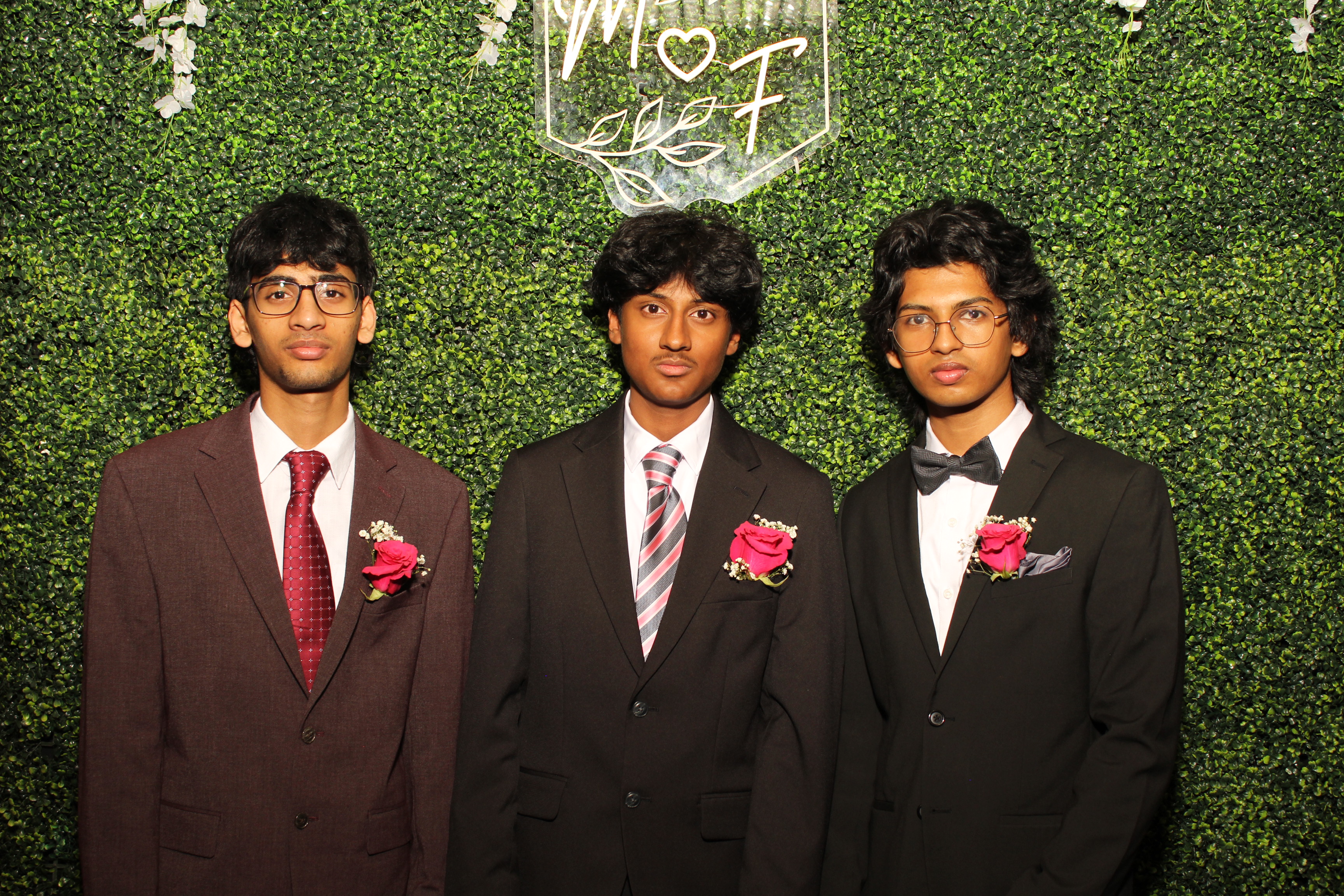 Mehvish & Fayaaz | View more photos from the event at gallery.photoboothcincy.com/u/PhotoBoothCincy/Mehvish-Fayaaz