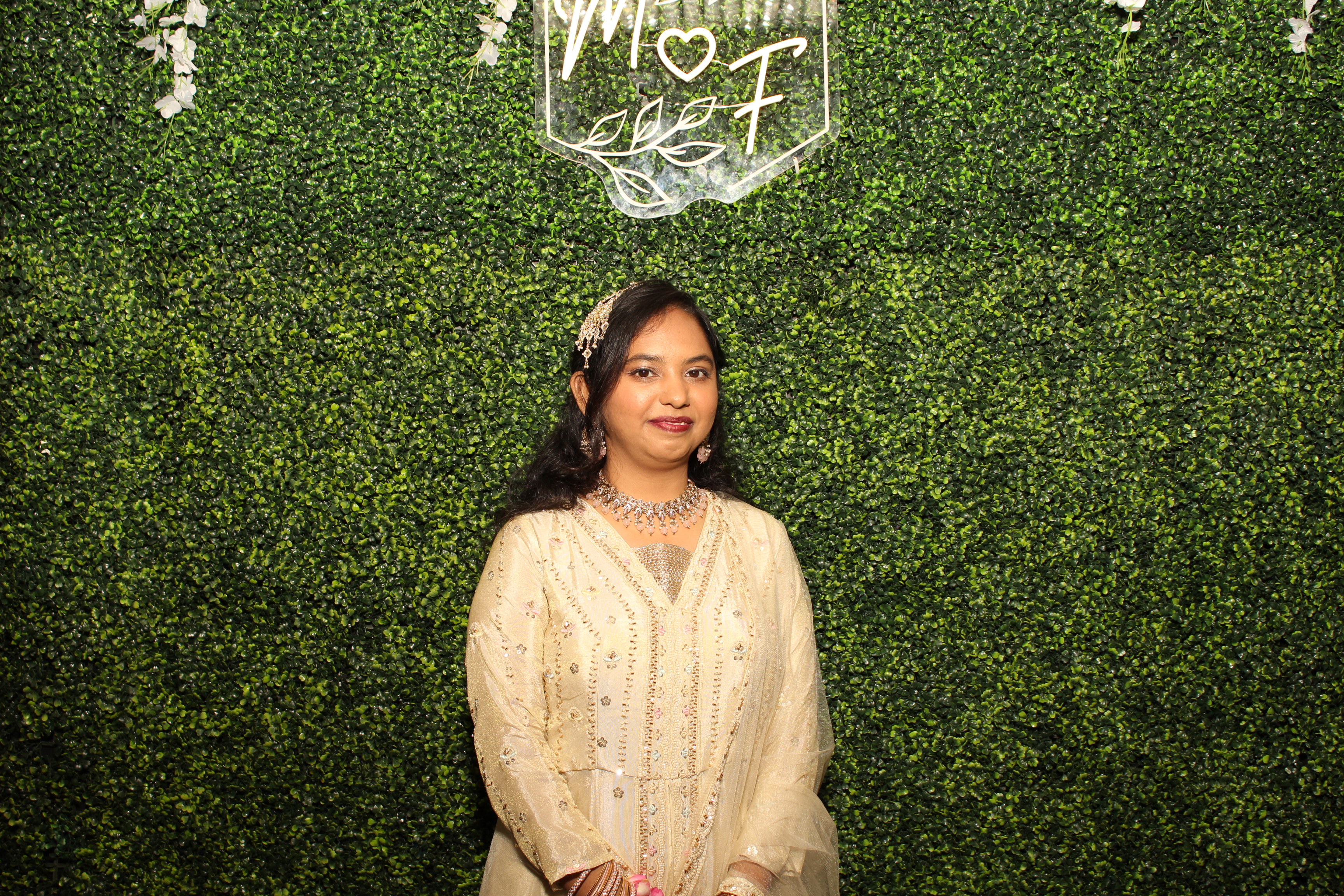 Mehvish & Fayaaz | View more photos from the event at gallery.photoboothcincy.com/u/PhotoBoothCincy/Mehvish-Fayaaz