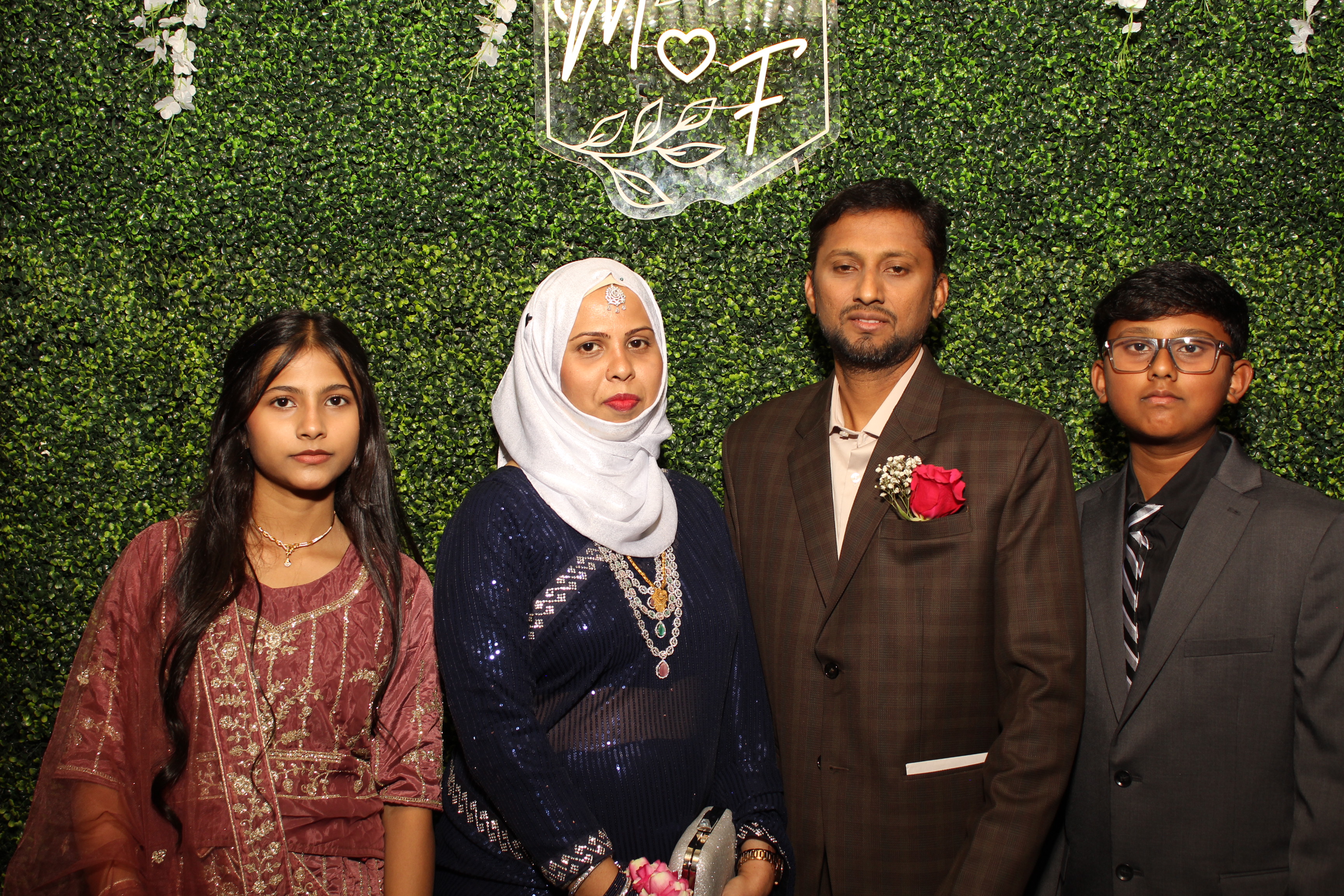 Mehvish & Fayaaz | View more photos from the event at gallery.photoboothcincy.com/u/PhotoBoothCincy/Mehvish-Fayaaz