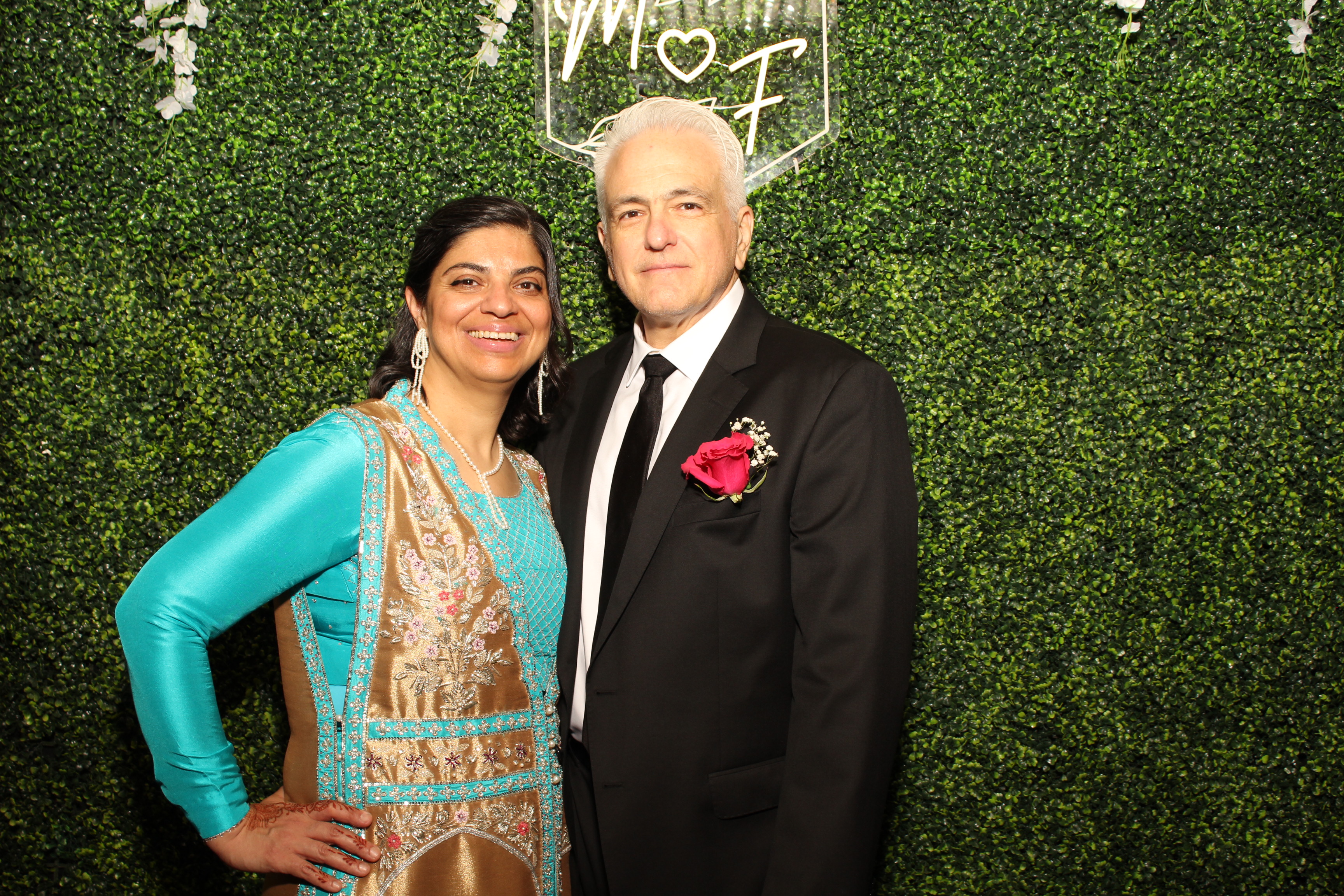 Mehvish & Fayaaz | View more photos from the event at gallery.photoboothcincy.com/u/PhotoBoothCincy/Mehvish-Fayaaz