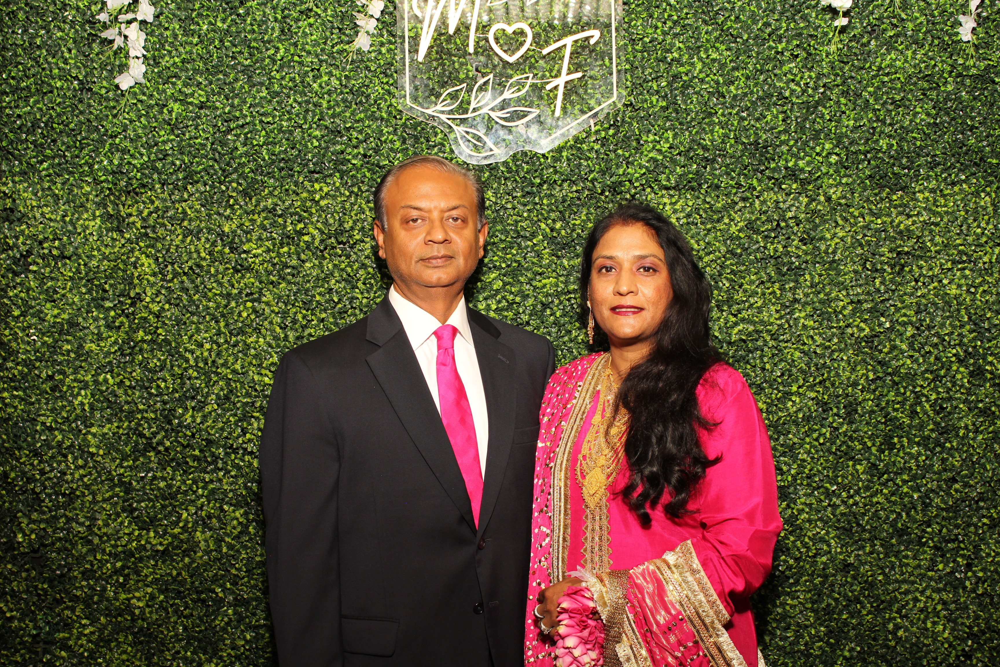 Mehvish & Fayaaz | View more photos from the event at gallery.photoboothcincy.com/u/PhotoBoothCincy/Mehvish-Fayaaz