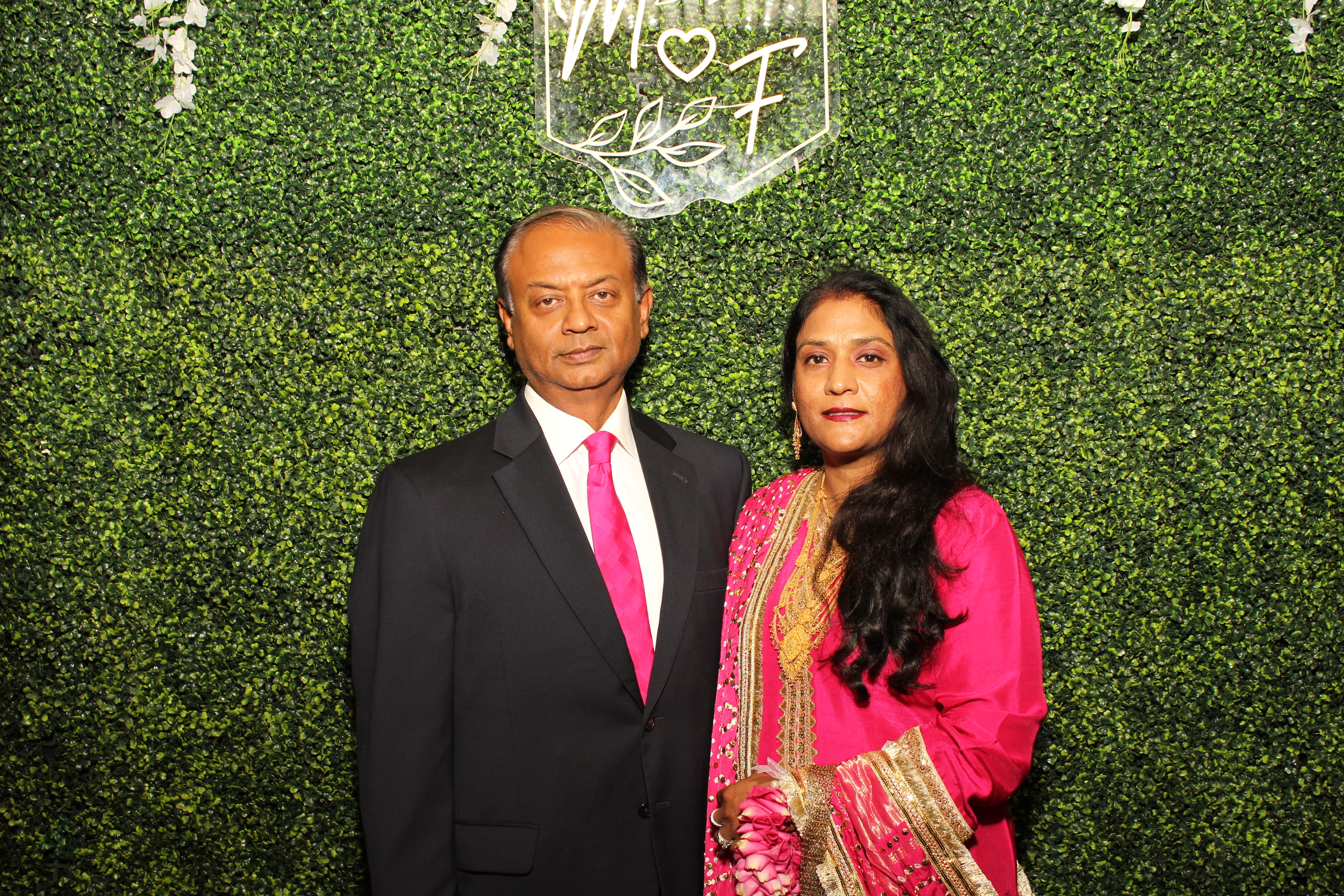Mehvish & Fayaaz | View more photos from the event at gallery.photoboothcincy.com/u/PhotoBoothCincy/Mehvish-Fayaaz