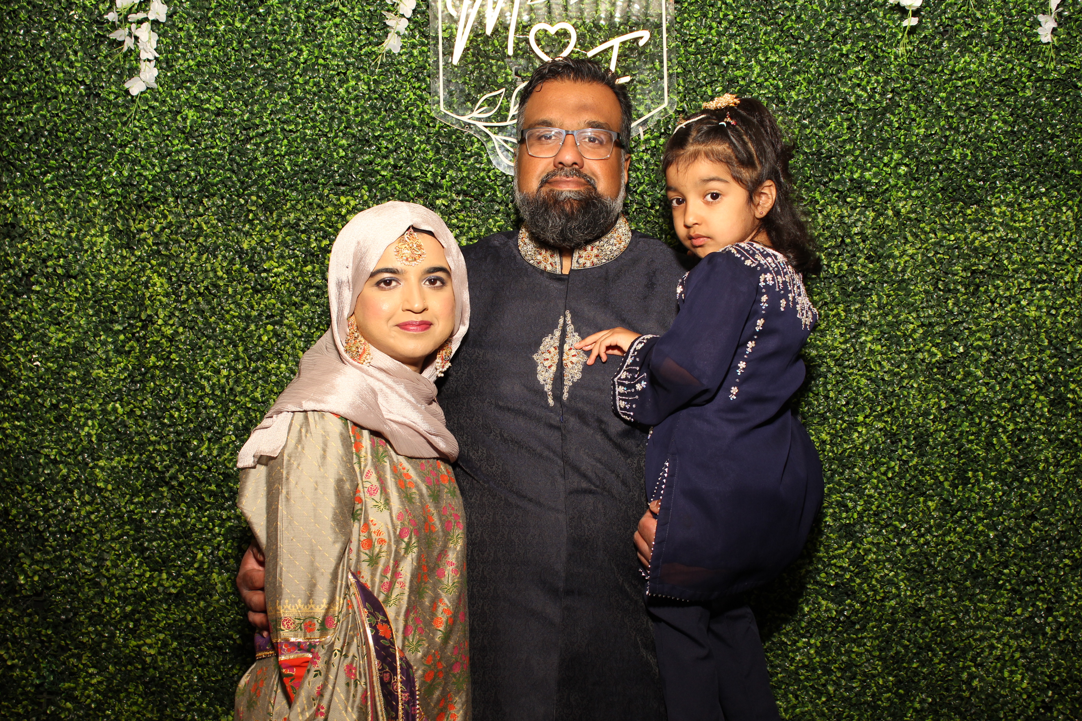 Mehvish & Fayaaz | View more photos from the event at gallery.photoboothcincy.com/u/PhotoBoothCincy/Mehvish-Fayaaz
