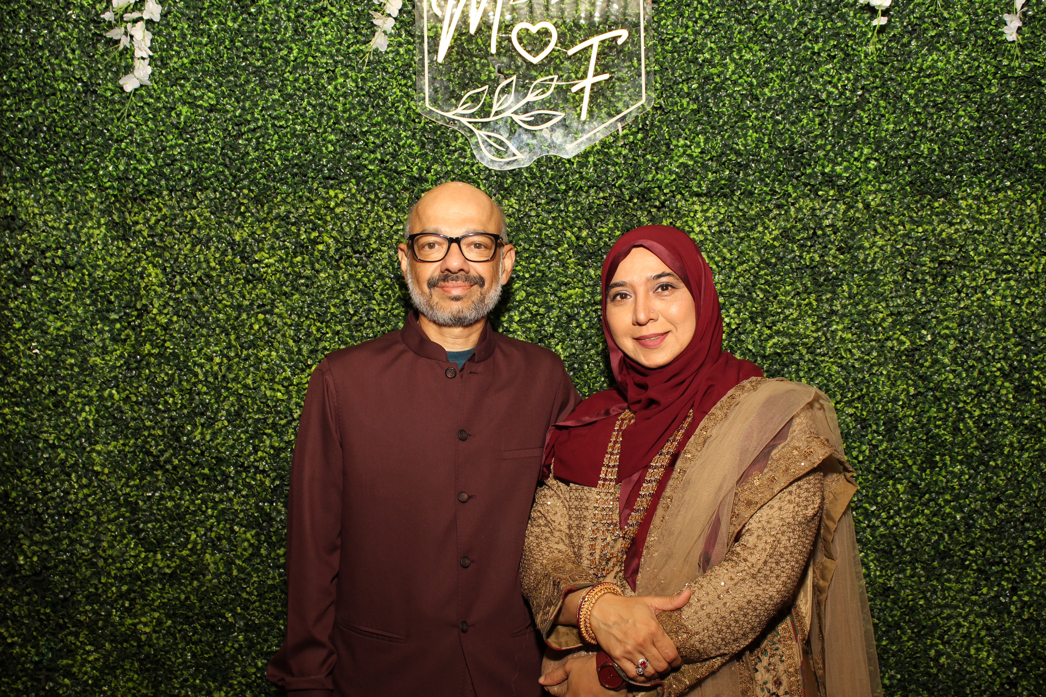 Mehvish & Fayaaz | View more photos from the event at gallery.photoboothcincy.com/u/PhotoBoothCincy/Mehvish-Fayaaz