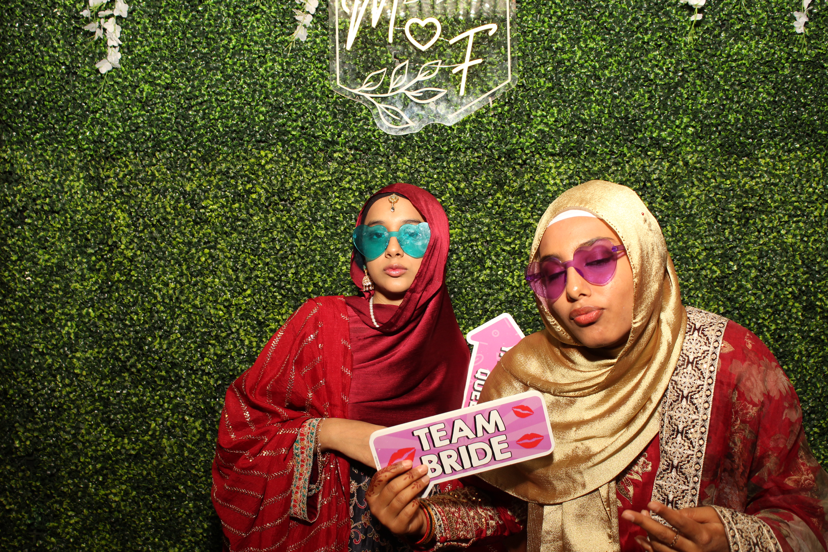 Mehvish & Fayaaz | View more photos from the event at gallery.photoboothcincy.com/u/PhotoBoothCincy/Mehvish-Fayaaz