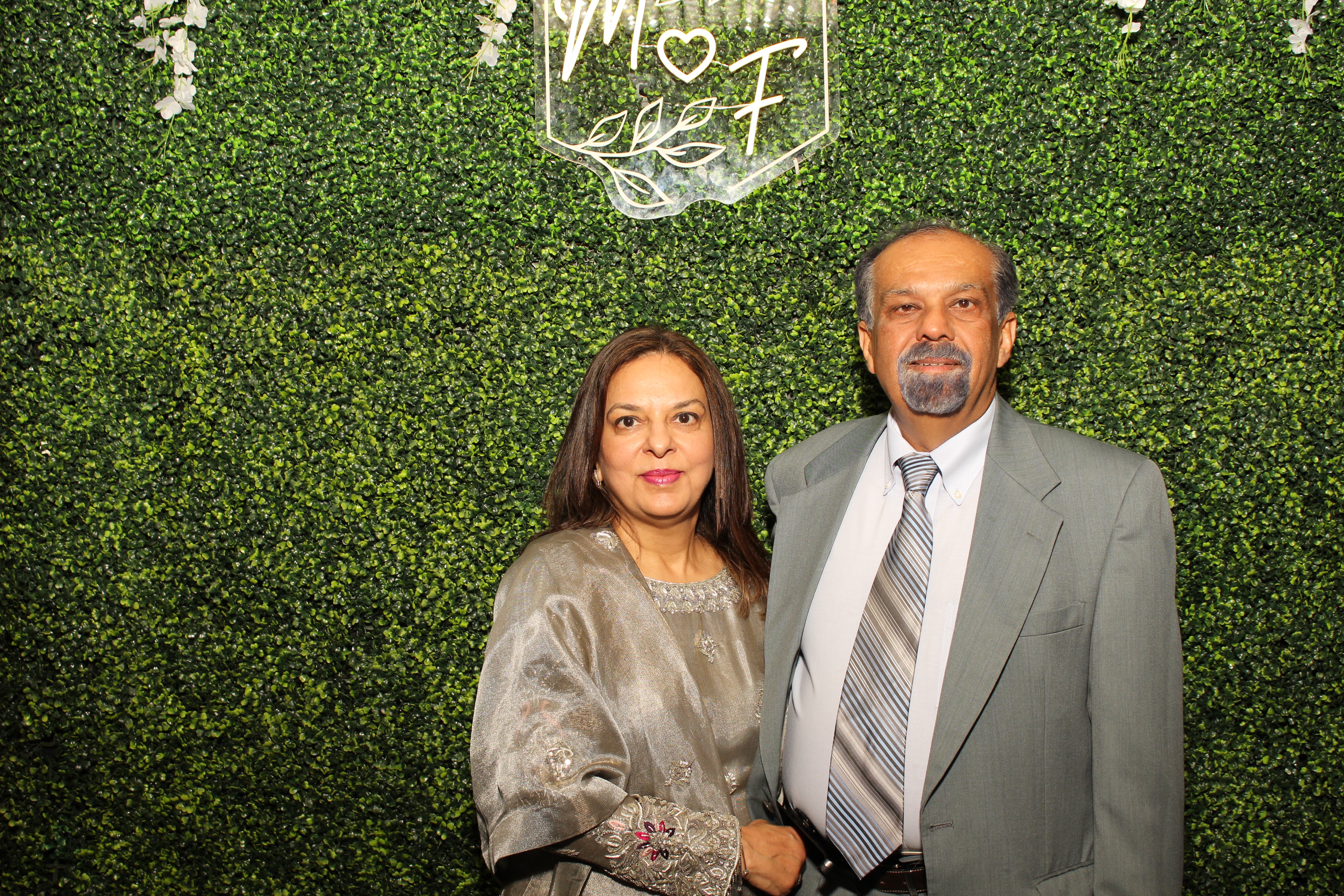 Mehvish & Fayaaz | View more photos from the event at gallery.photoboothcincy.com/u/PhotoBoothCincy/Mehvish-Fayaaz
