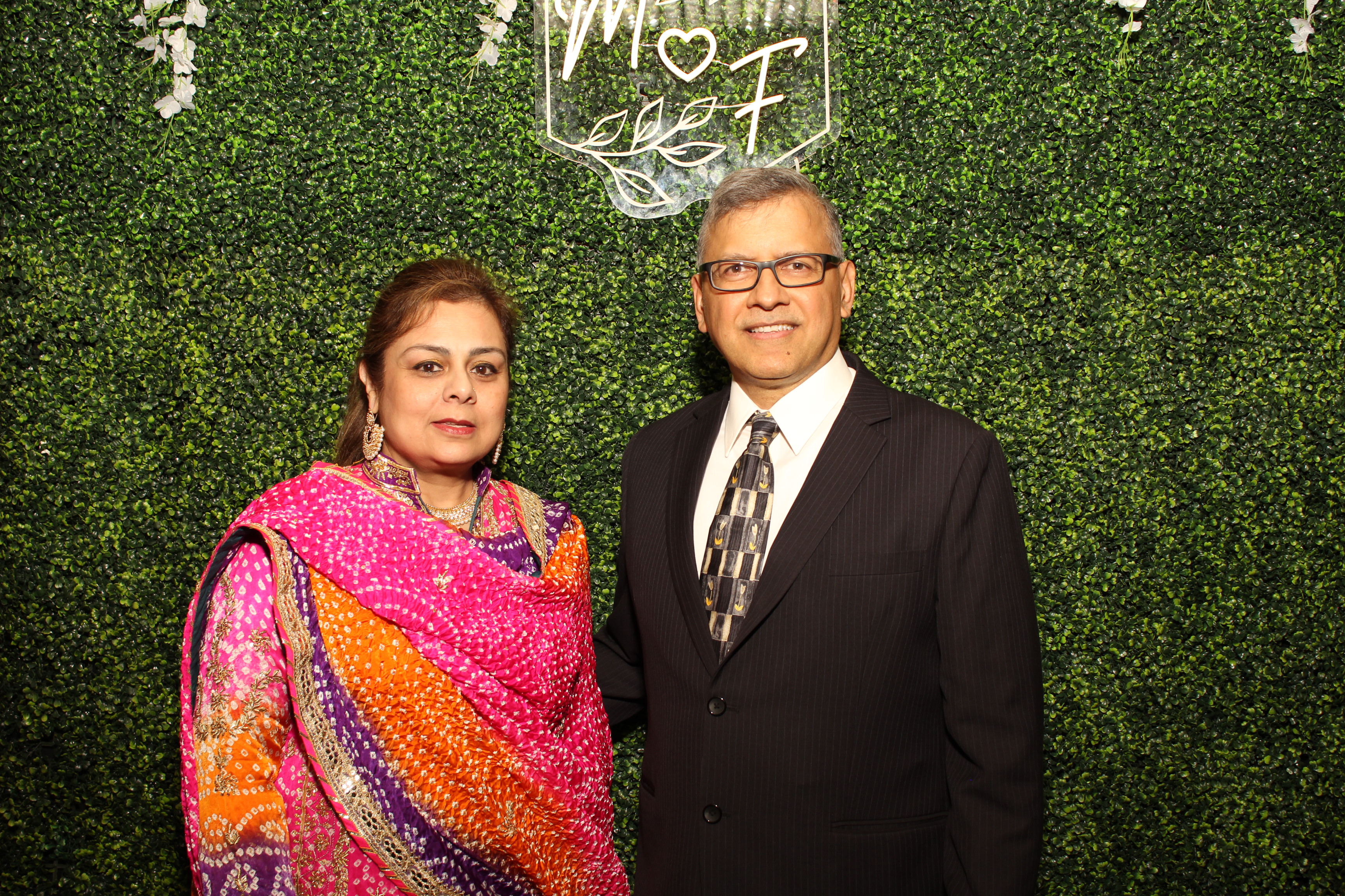 Mehvish & Fayaaz | View more photos from the event at gallery.photoboothcincy.com/u/PhotoBoothCincy/Mehvish-Fayaaz