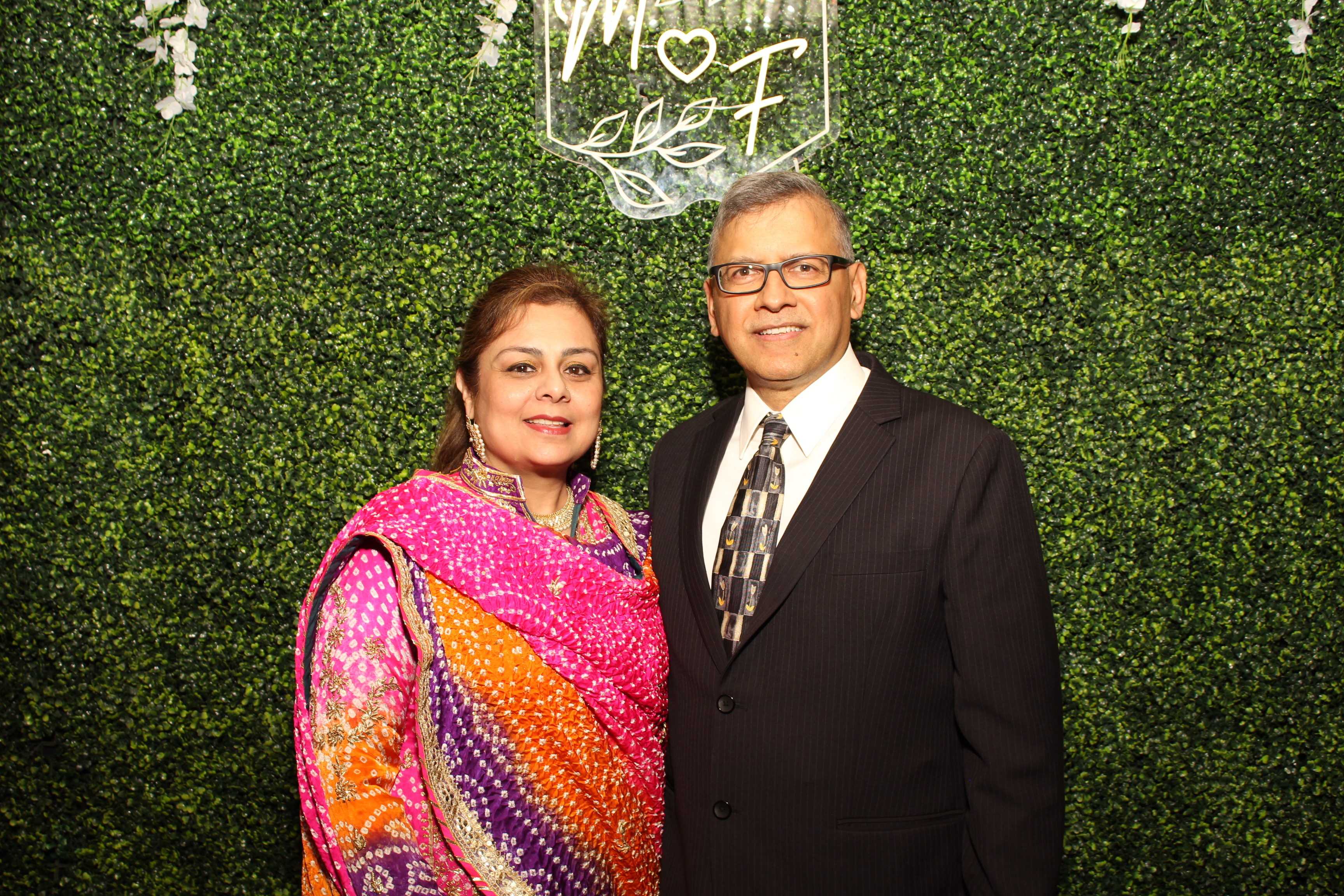 Mehvish & Fayaaz | View more photos from the event at gallery.photoboothcincy.com/u/PhotoBoothCincy/Mehvish-Fayaaz