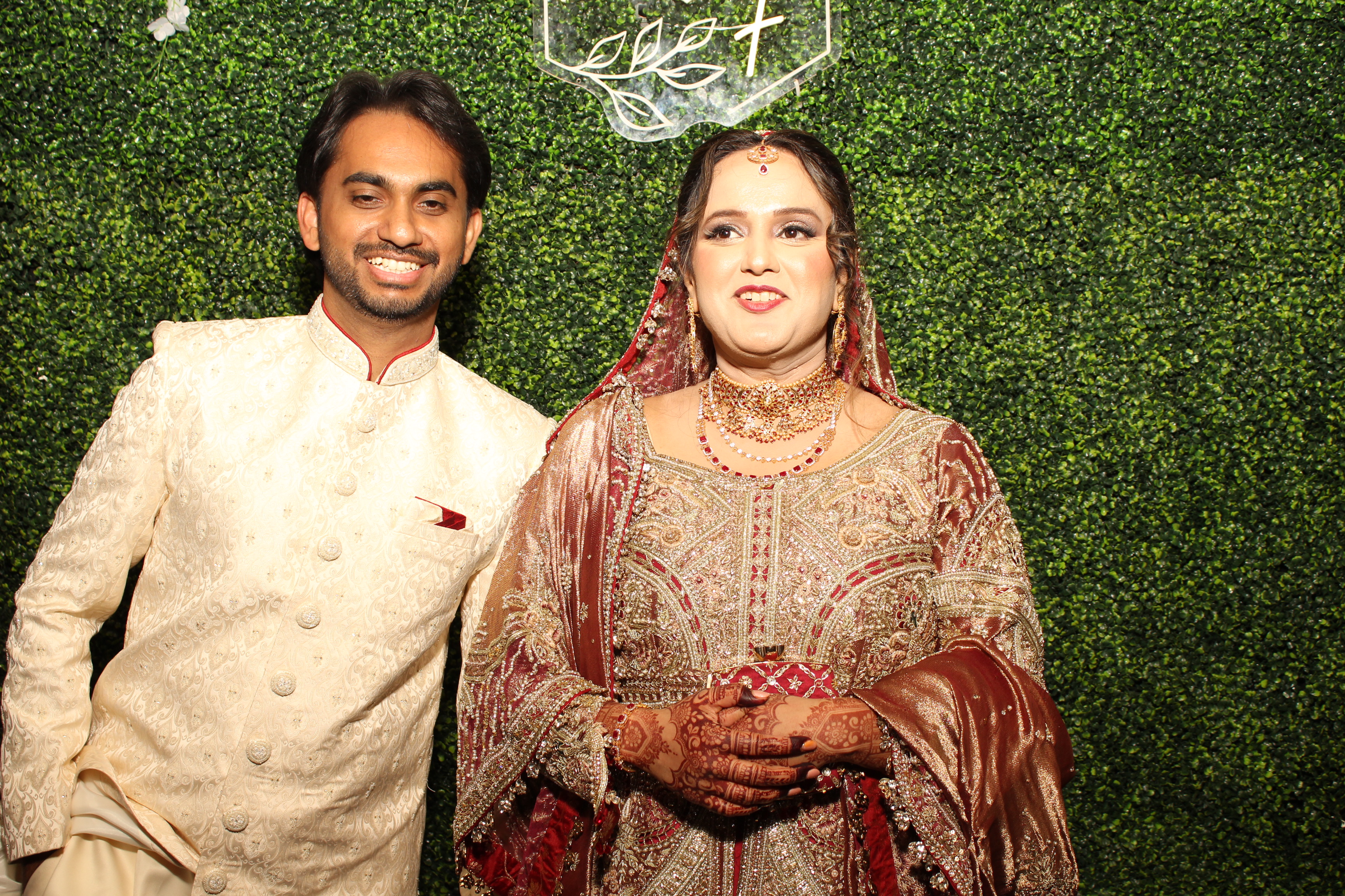 Mehvish & Fayaaz | View more photos from the event at gallery.photoboothcincy.com/u/PhotoBoothCincy/Mehvish-Fayaaz