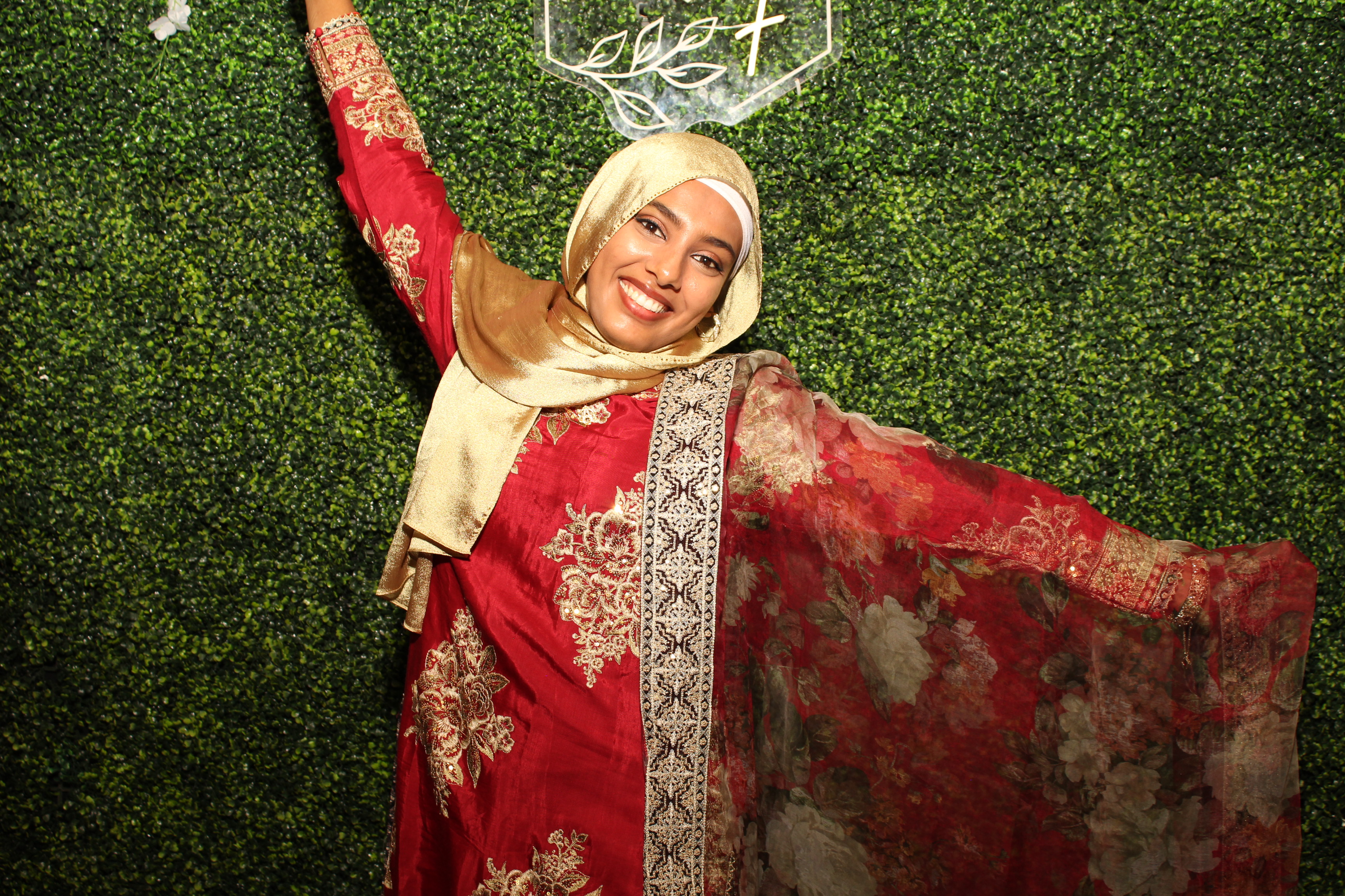 Mehvish & Fayaaz | View more photos from the event at gallery.photoboothcincy.com/u/PhotoBoothCincy/Mehvish-Fayaaz