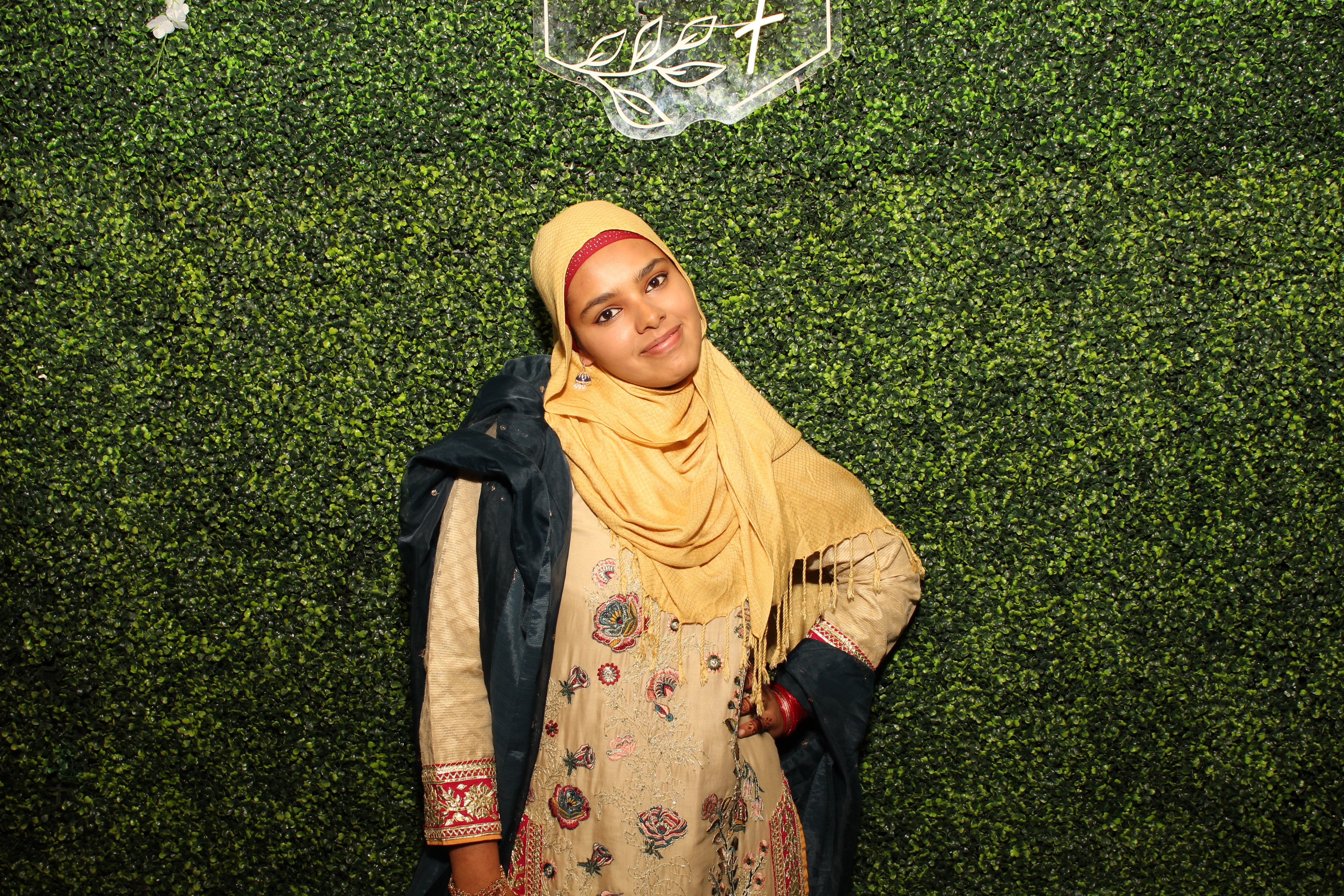 Mehvish & Fayaaz | View more photos from the event at gallery.photoboothcincy.com/u/PhotoBoothCincy/Mehvish-Fayaaz