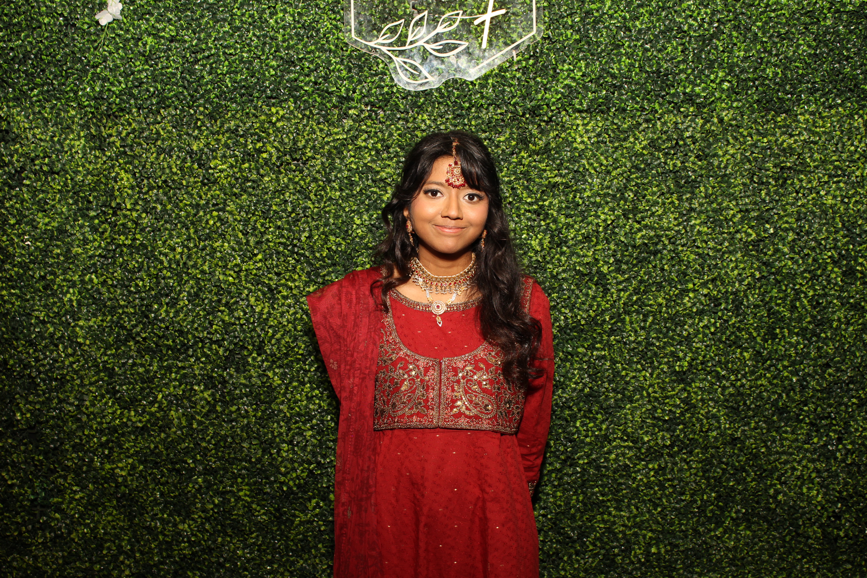 Mehvish & Fayaaz | View more photos from the event at gallery.photoboothcincy.com/u/PhotoBoothCincy/Mehvish-Fayaaz