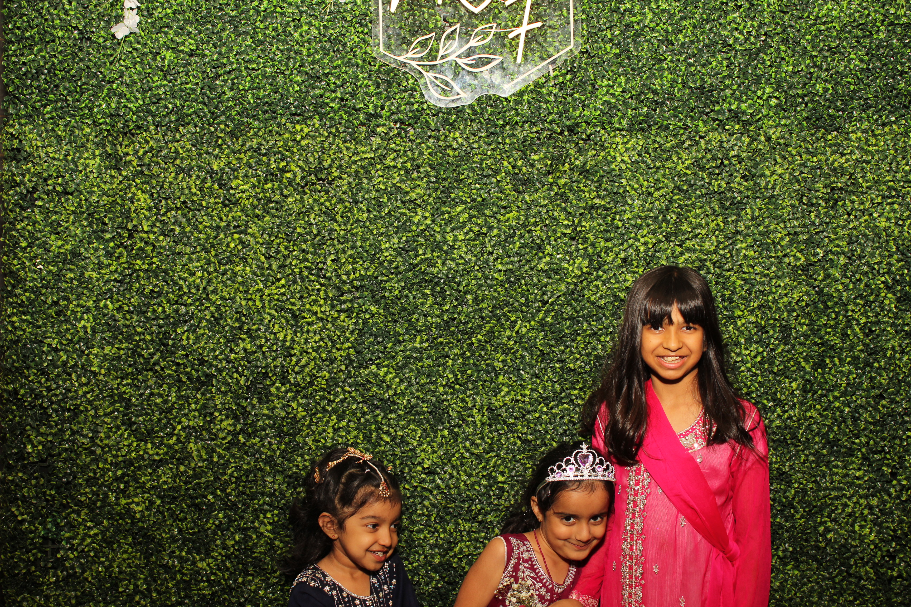 Mehvish & Fayaaz | View more photos from the event at gallery.photoboothcincy.com/u/PhotoBoothCincy/Mehvish-Fayaaz