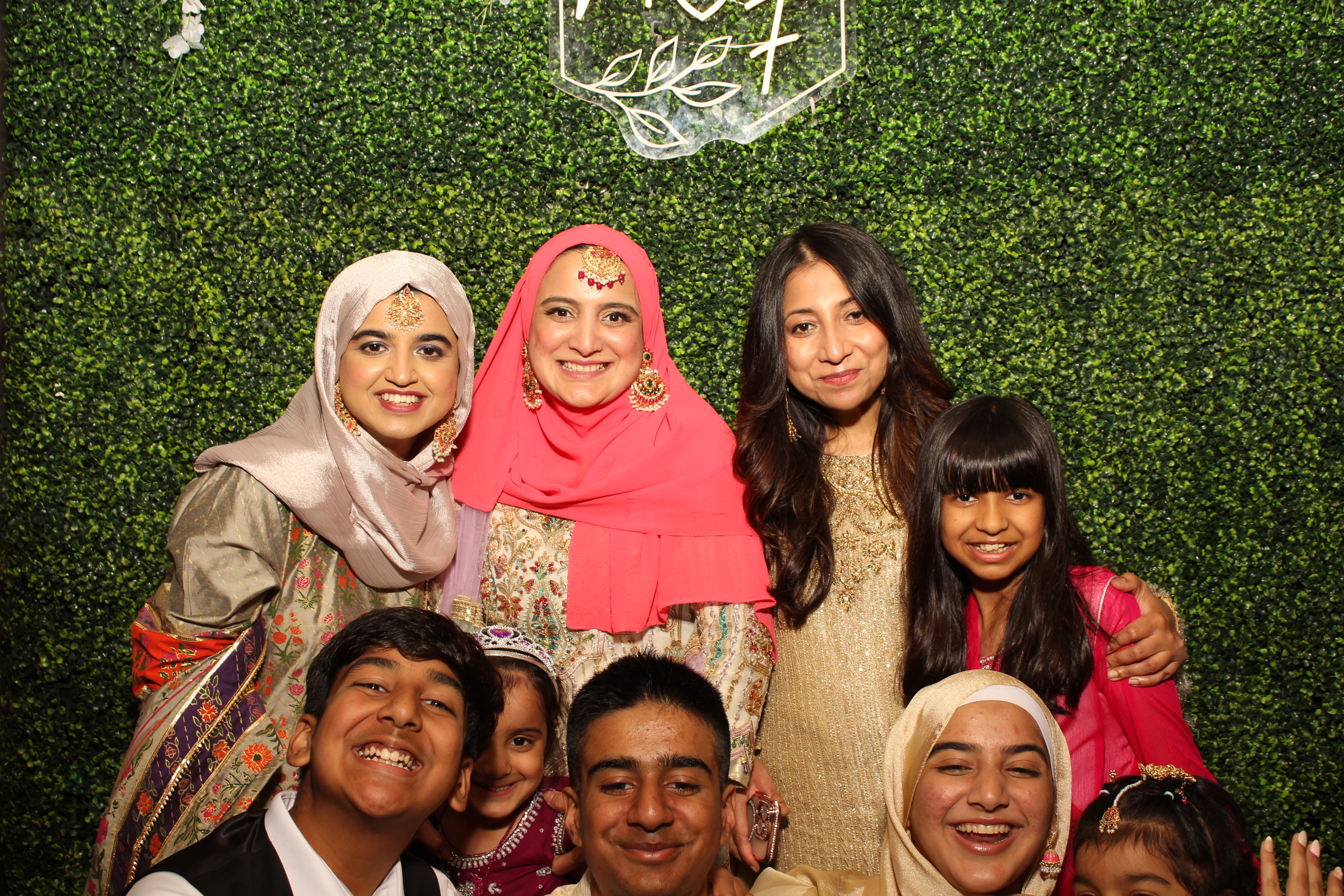 Mehvish & Fayaaz | View more photos from the event at gallery.photoboothcincy.com/u/PhotoBoothCincy/Mehvish-Fayaaz
