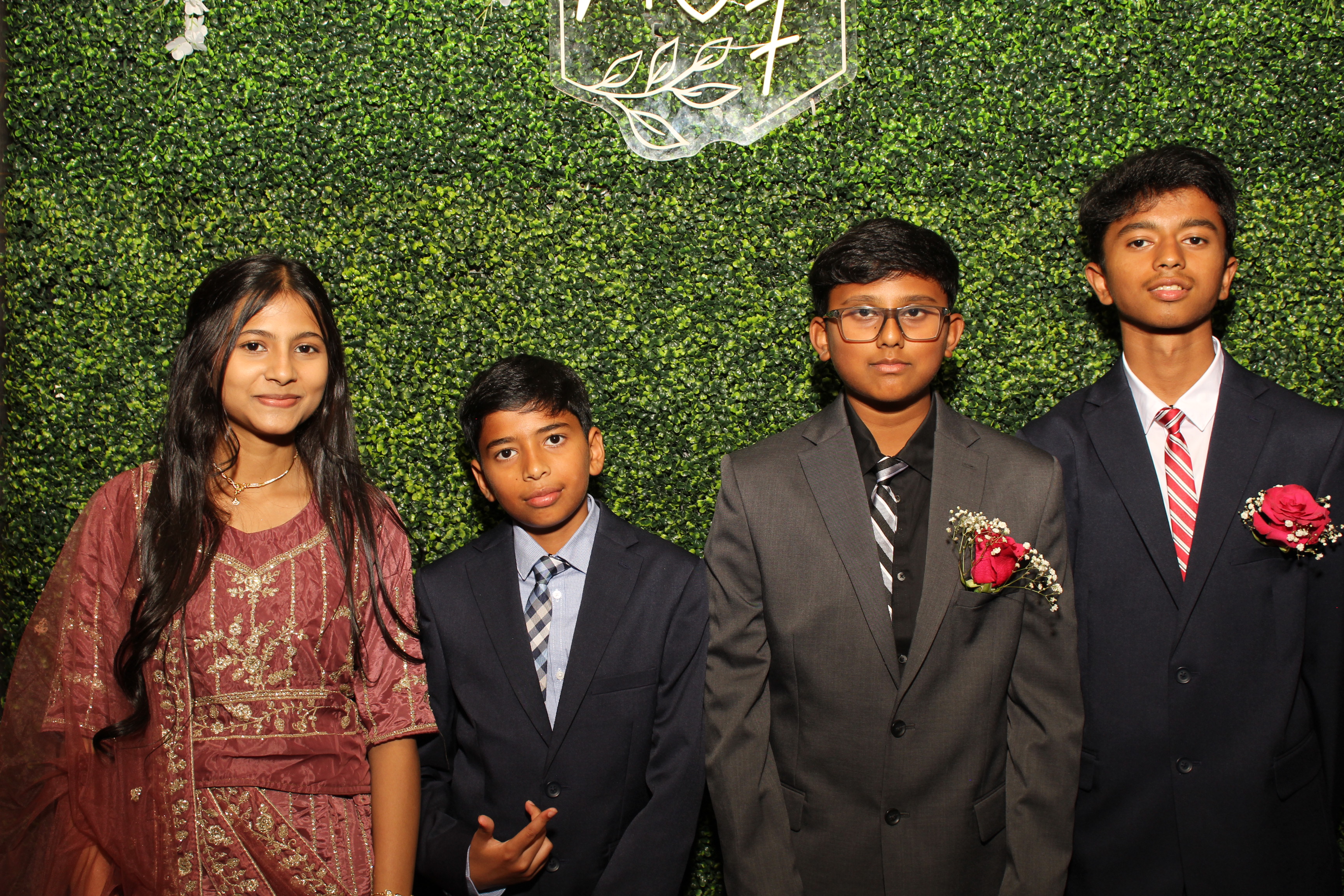 Mehvish & Fayaaz | View more photos from the event at gallery.photoboothcincy.com/u/PhotoBoothCincy/Mehvish-Fayaaz