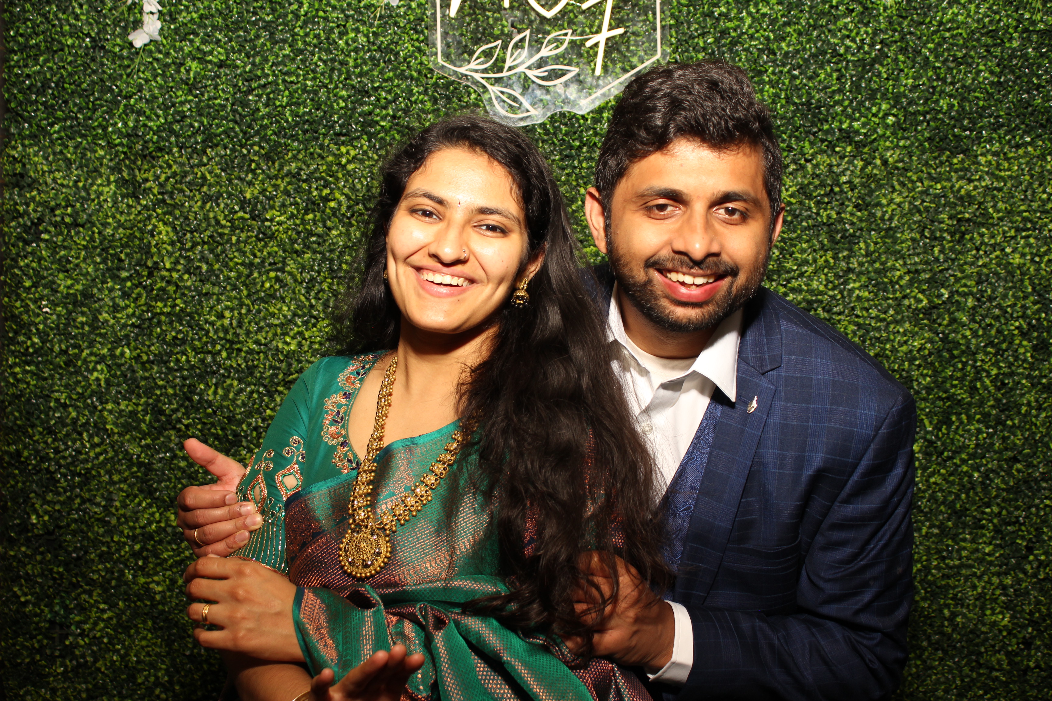 Mehvish & Fayaaz | View more photos from the event at gallery.photoboothcincy.com/u/PhotoBoothCincy/Mehvish-Fayaaz