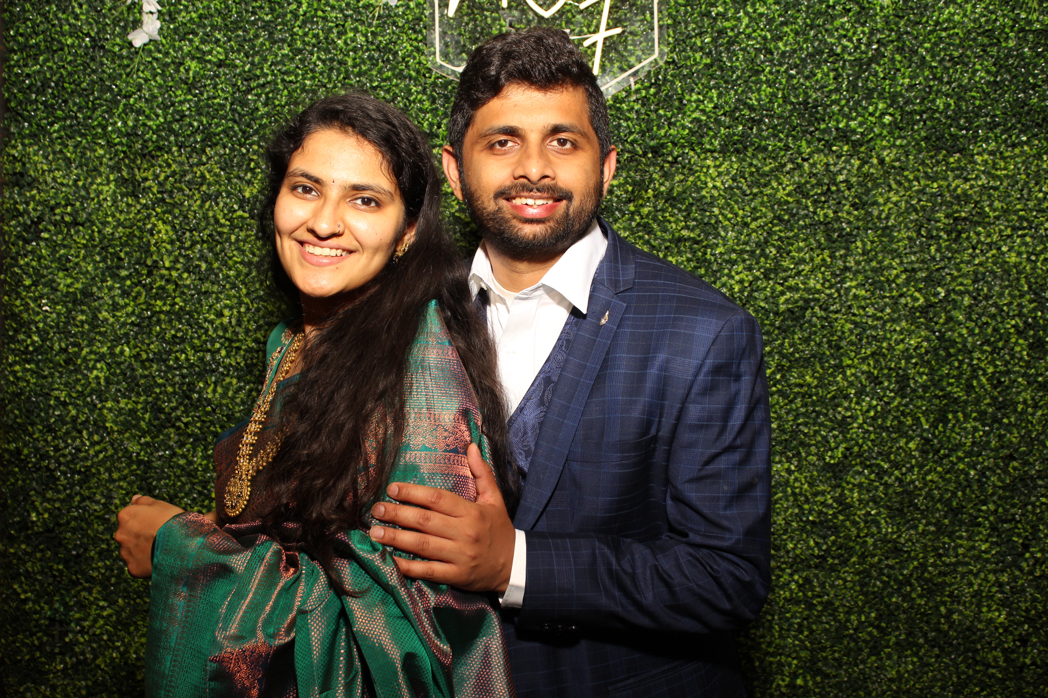 Mehvish & Fayaaz | View more photos from the event at gallery.photoboothcincy.com/u/PhotoBoothCincy/Mehvish-Fayaaz