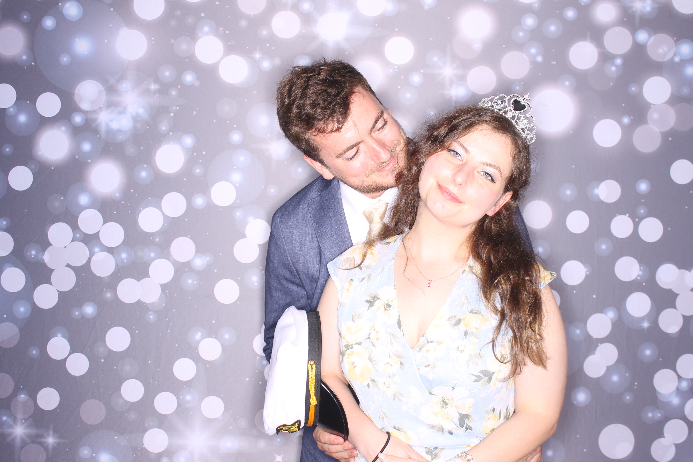 Melissa & Michael | View more photos from the event at gallery.photoboothcincy.com/u/PhotoBoothCincy/Melissa-Michael