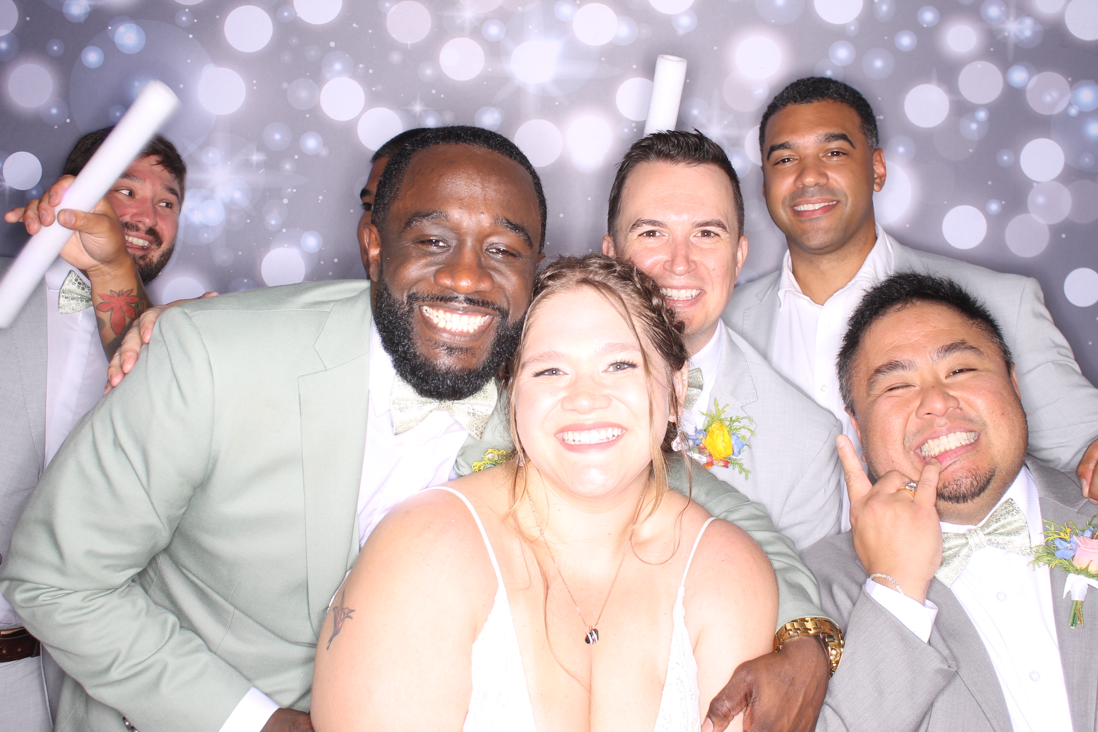 Melissa & Michael | View more photos from the event at gallery.photoboothcincy.com/u/PhotoBoothCincy/Melissa-Michael