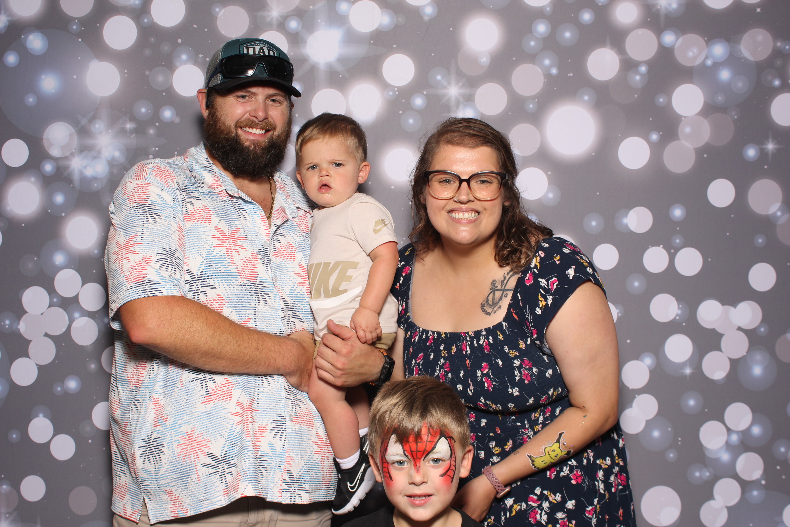 Meridian Bioscience Company Picnic | View more photos from the event at gallery.photoboothcincy.com/u/PhotoBoothCincy/Meridian-Bioscience-Company-Picnic