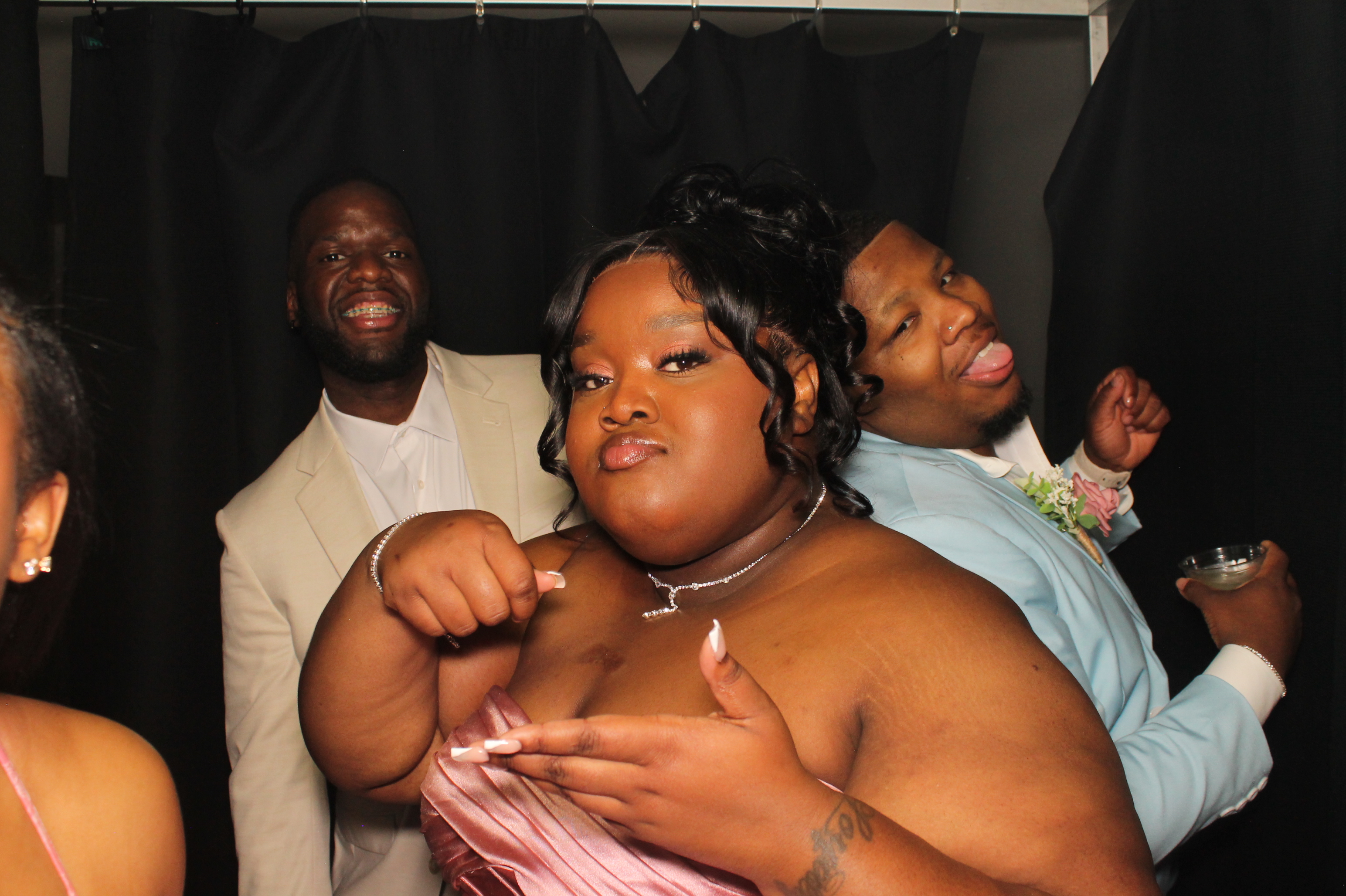 Michael and Diara's Wedding | View more photos from the event at gallery.photoboothcincy.com/u/PhotoBoothCincy/Michael-and-Diaras-Wedding
