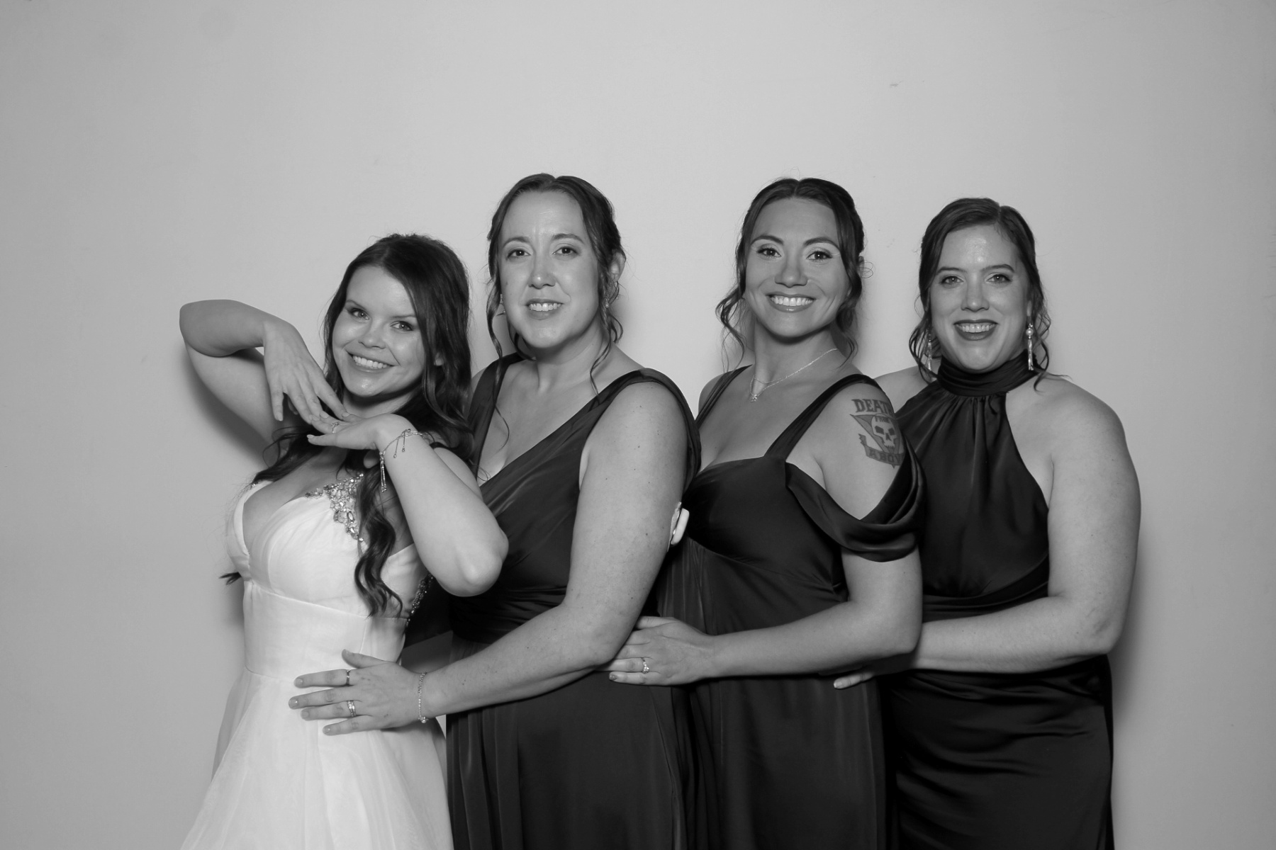 Michelle & Zach Reception | View more photos from the event at gallery.photoboothcincy.com/u/PhotoBoothCincy/Michelle-Zach-Reception
