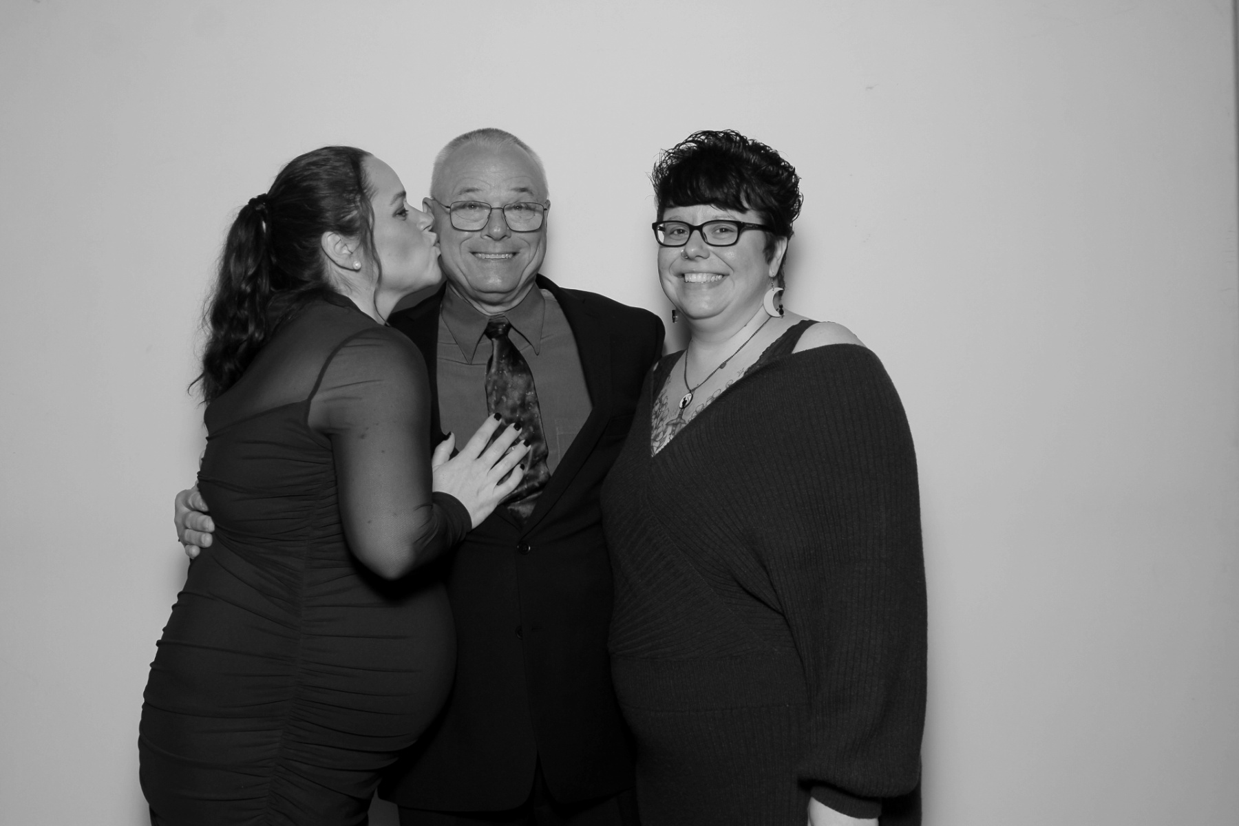 Michelle & Zach Reception | View more photos from the event at gallery.photoboothcincy.com/u/PhotoBoothCincy/Michelle-Zach-Reception