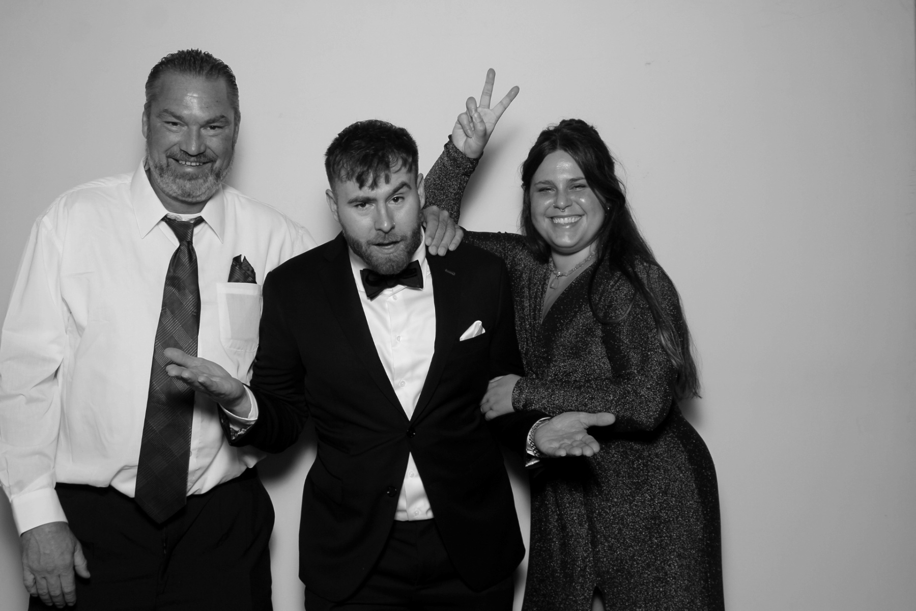 Michelle & Zach Reception | View more photos from the event at gallery.photoboothcincy.com/u/PhotoBoothCincy/Michelle-Zach-Reception