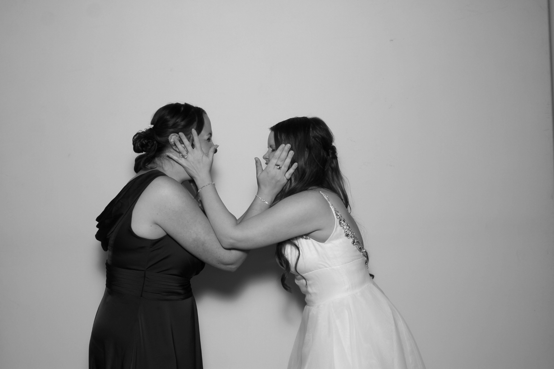 Michelle & Zach Reception | View more photos from the event at gallery.photoboothcincy.com/u/PhotoBoothCincy/Michelle-Zach-Reception