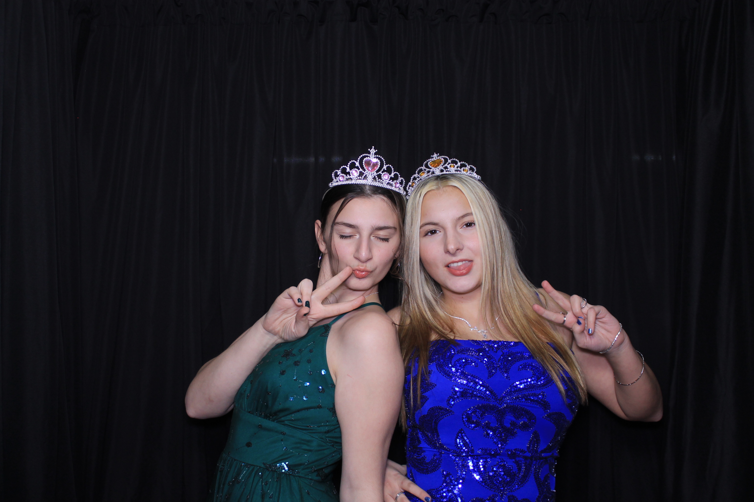 Middletown Christian HOCO | View more photos from the event at gallery.photoboothcincy.com/u/PhotoBoothCincy/Middletown-Christian-HOCO