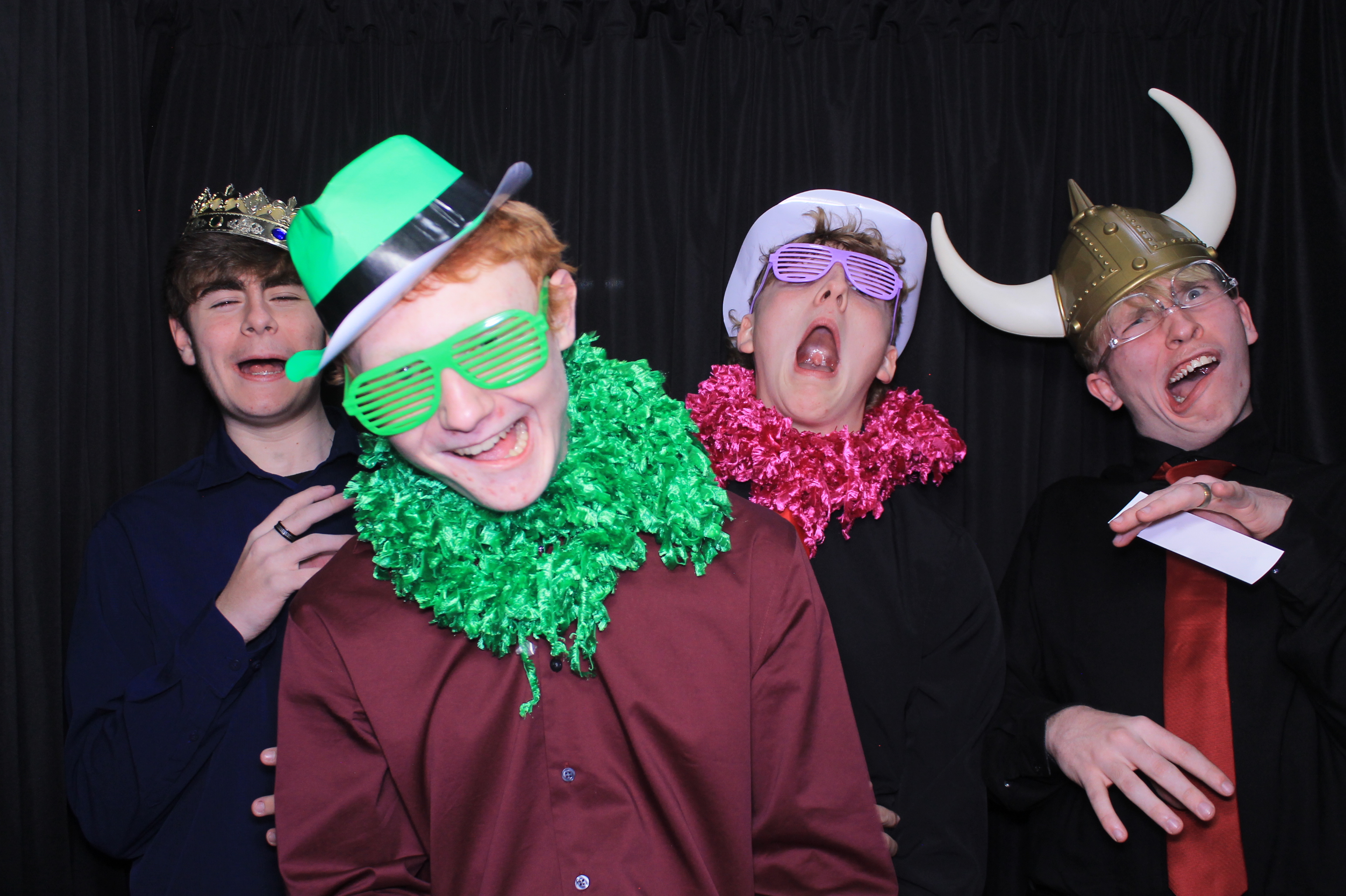 Middletown Christian HOCO | View more photos from the event at gallery.photoboothcincy.com/u/PhotoBoothCincy/Middletown-Christian-HOCO