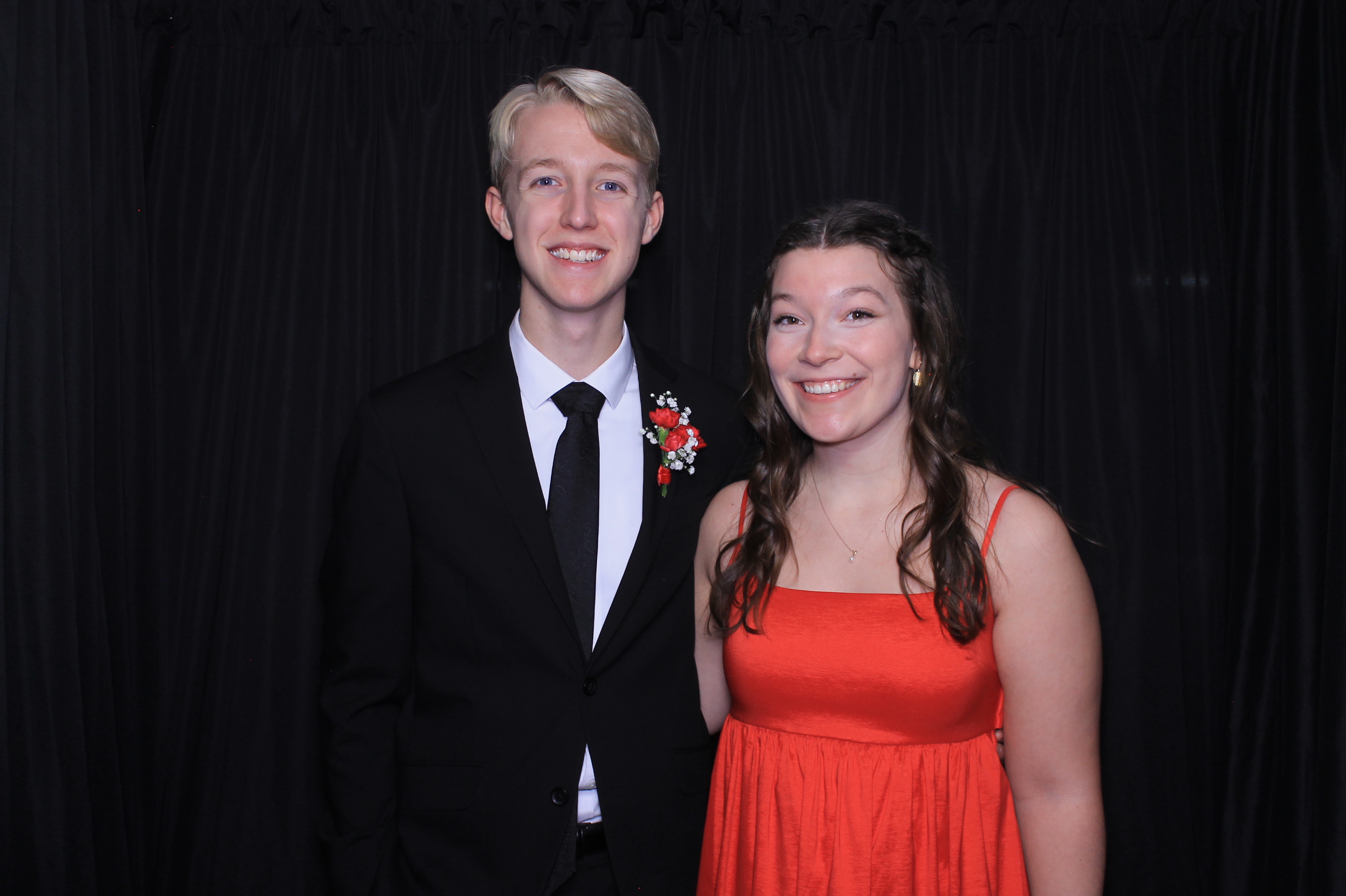 Middletown Christian HOCO | View more photos from the event at gallery.photoboothcincy.com/u/PhotoBoothCincy/Middletown-Christian-HOCO