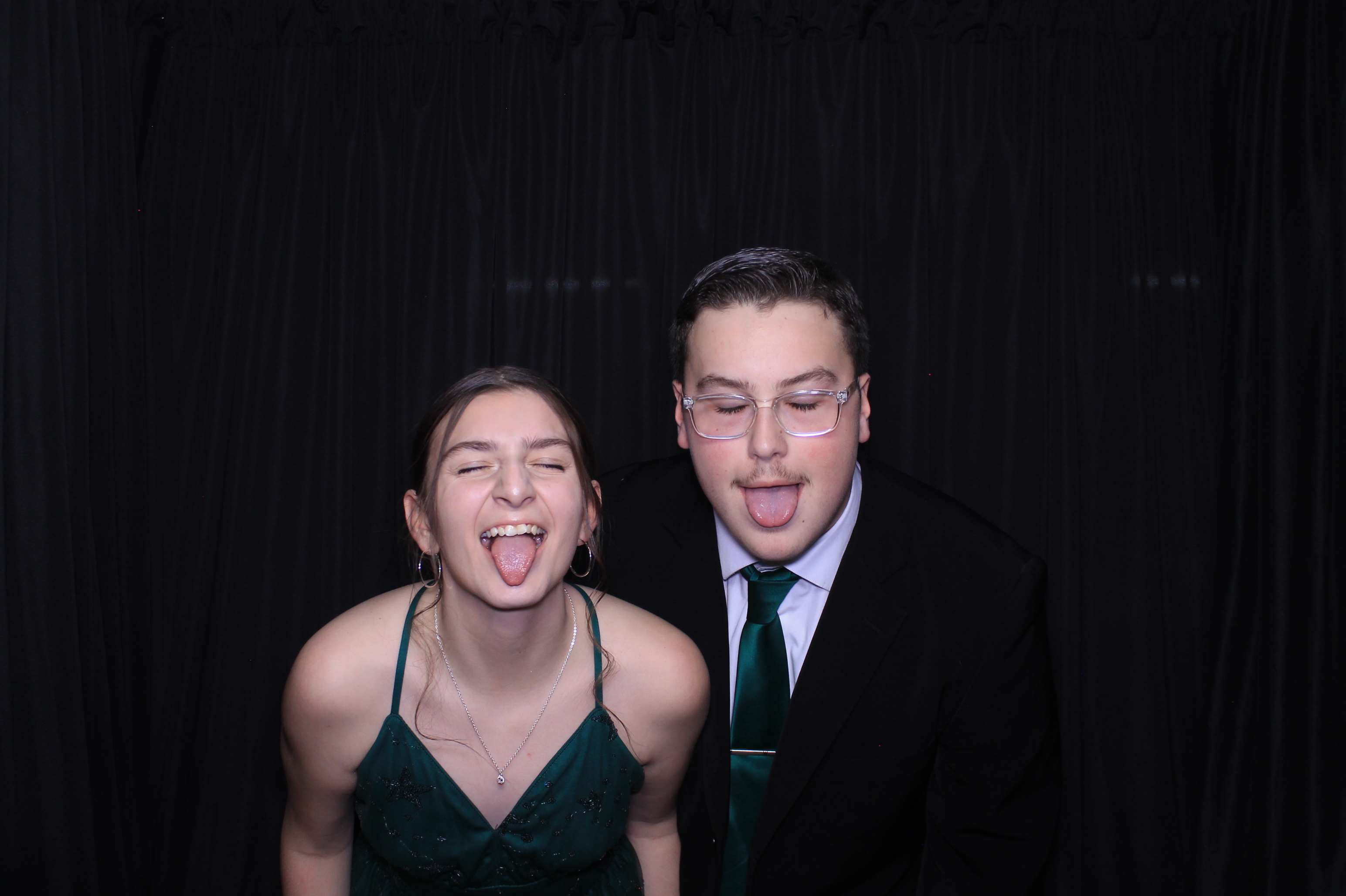 Middletown Christian HOCO | View more photos from the event at gallery.photoboothcincy.com/u/PhotoBoothCincy/Middletown-Christian-HOCO