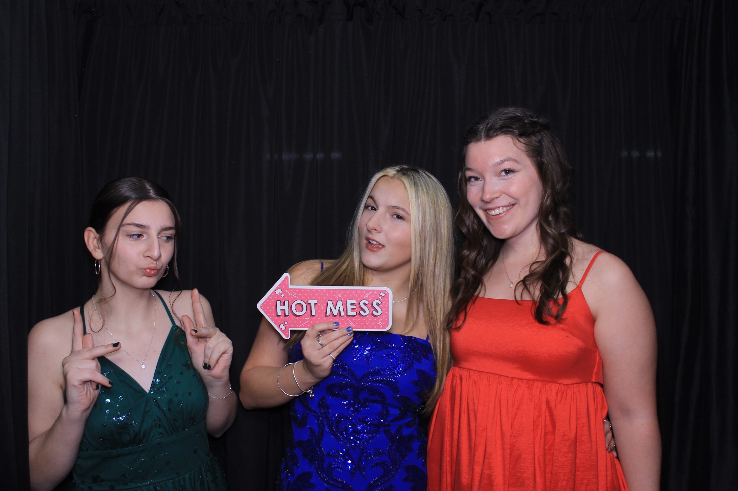 Middletown Christian HOCO | View more photos from the event at gallery.photoboothcincy.com/u/PhotoBoothCincy/Middletown-Christian-HOCO