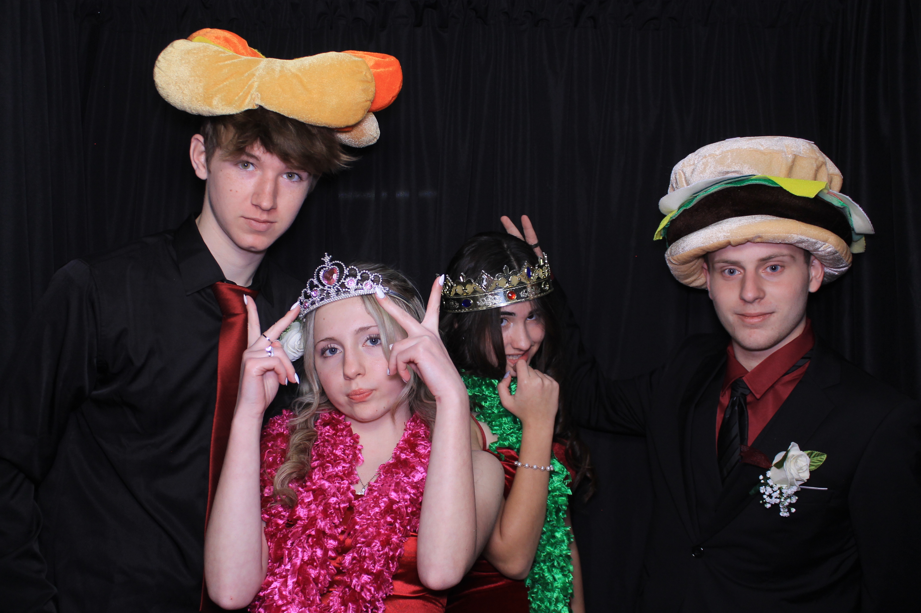 Middletown Christian HOCO | View more photos from the event at gallery.photoboothcincy.com/u/PhotoBoothCincy/Middletown-Christian-HOCO